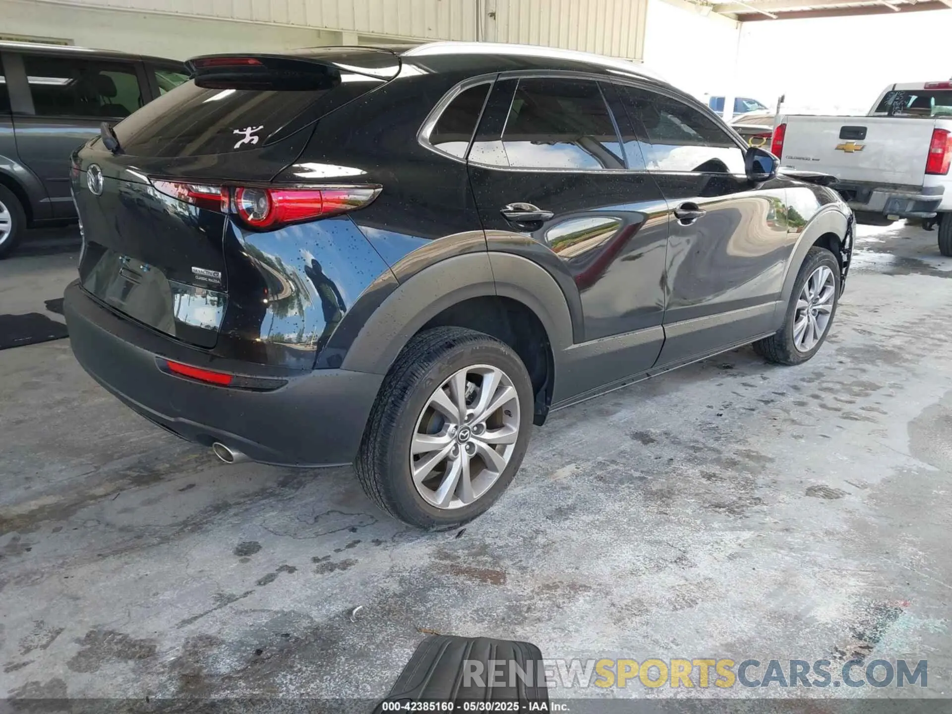 4 Photograph of a damaged car 3MVDMBDM1PM537755 MAZDA CX-30 2023