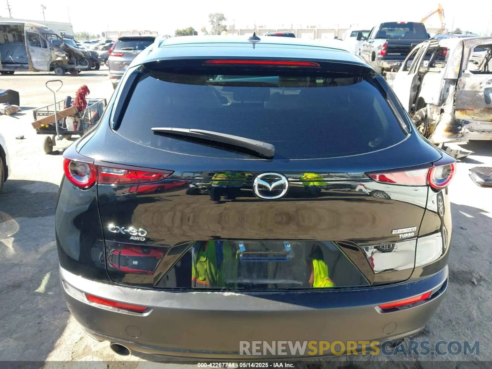 15 Photograph of a damaged car 3MVDMBDY9PM588892 MAZDA CX-30 2023