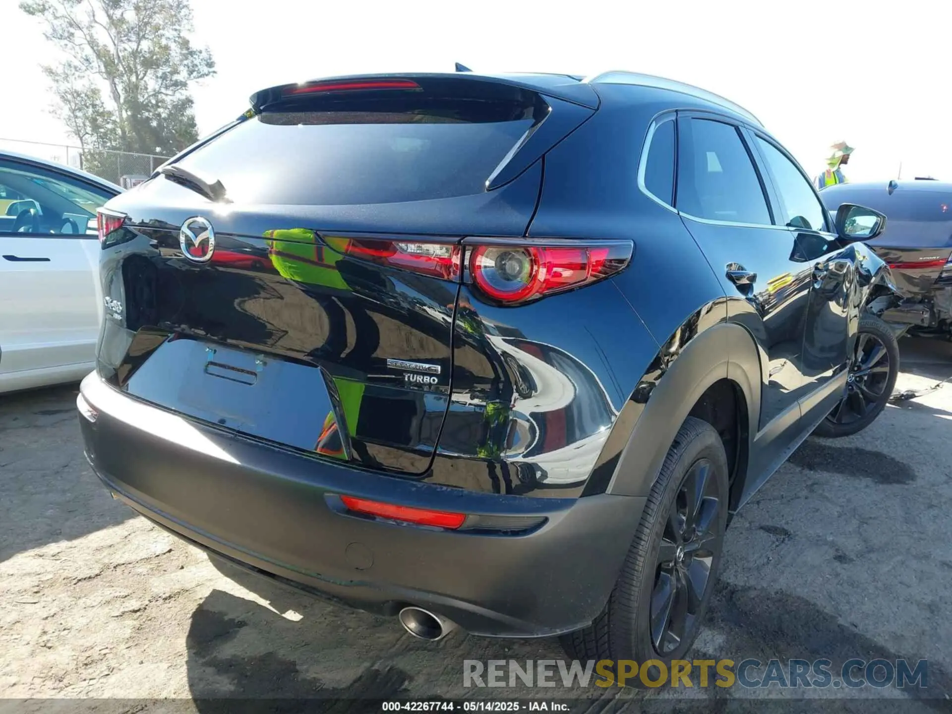 4 Photograph of a damaged car 3MVDMBDY9PM588892 MAZDA CX-30 2023