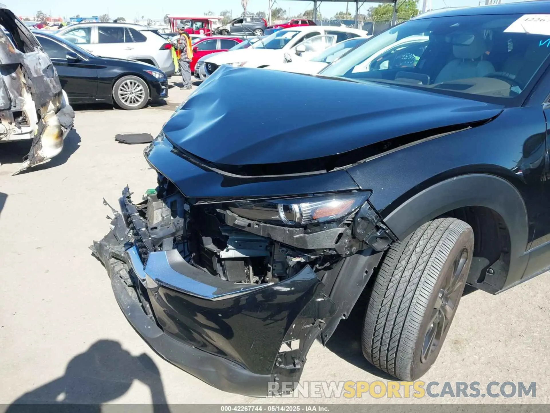 6 Photograph of a damaged car 3MVDMBDY9PM588892 MAZDA CX-30 2023