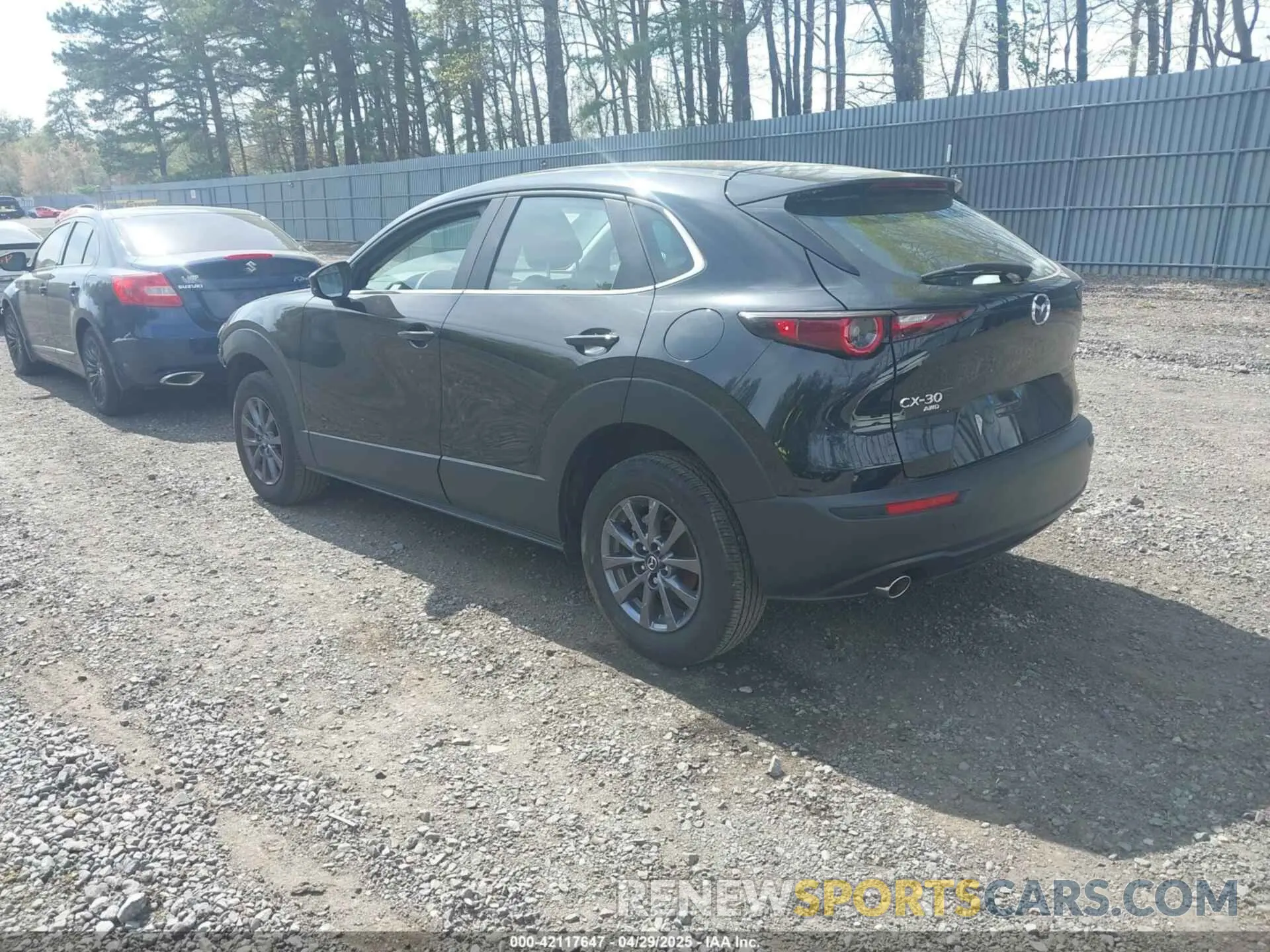 3 Фотография поврежденного автомобиля 3MVDMBAM2RM627522 MAZDA CX-30 2024