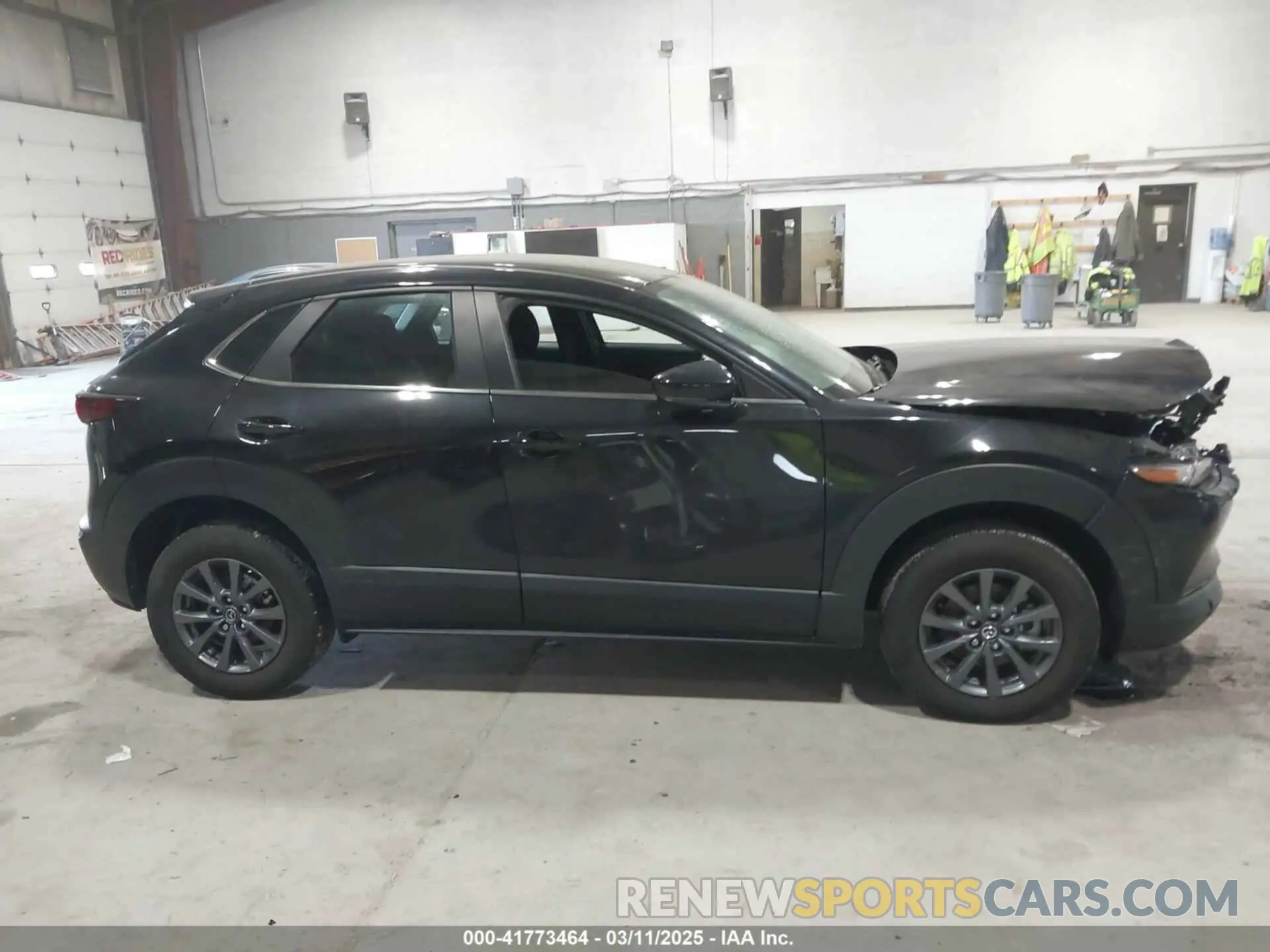 13 Фотография поврежденного автомобиля 3MVDMBAM2RM719794 MAZDA CX-30 2024