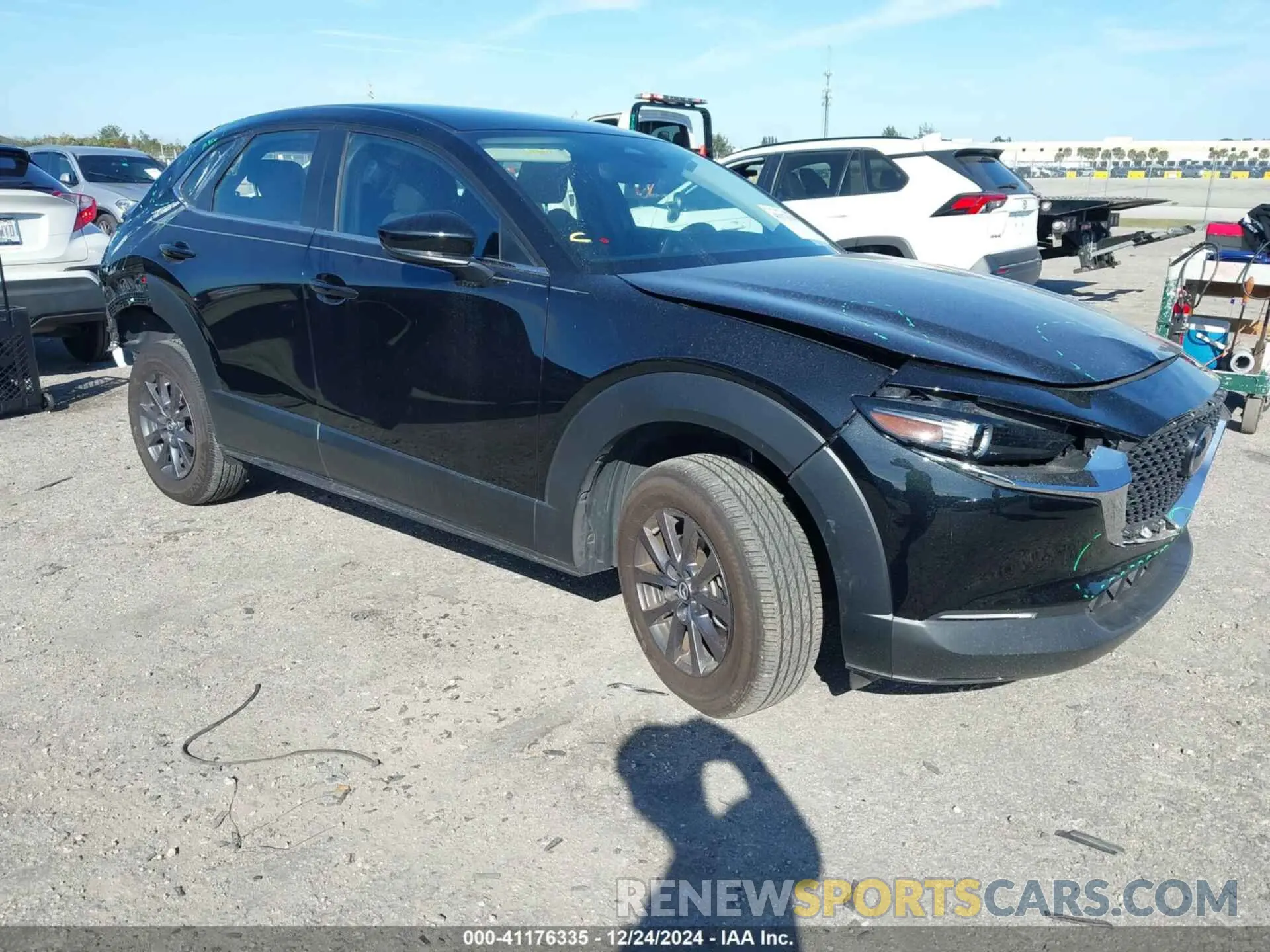 1 Photograph of a damaged car 3MVDMBAM4RM644757 MAZDA CX-30 2024