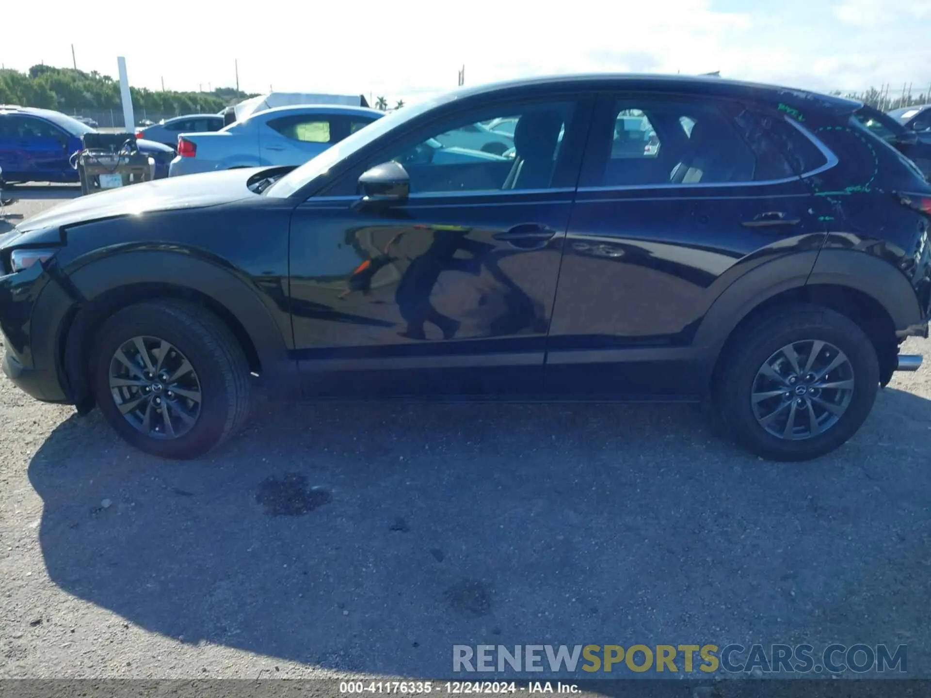 15 Photograph of a damaged car 3MVDMBAM4RM644757 MAZDA CX-30 2024