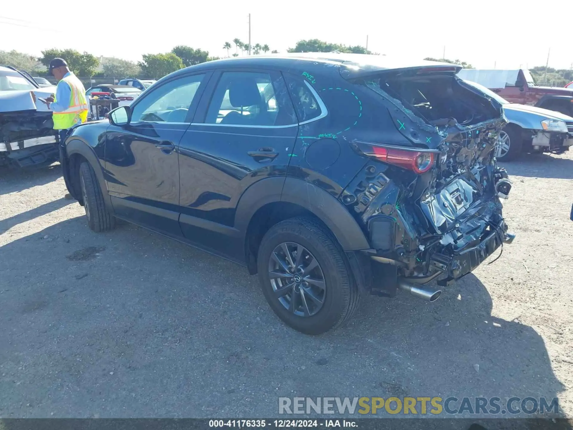 3 Photograph of a damaged car 3MVDMBAM4RM644757 MAZDA CX-30 2024