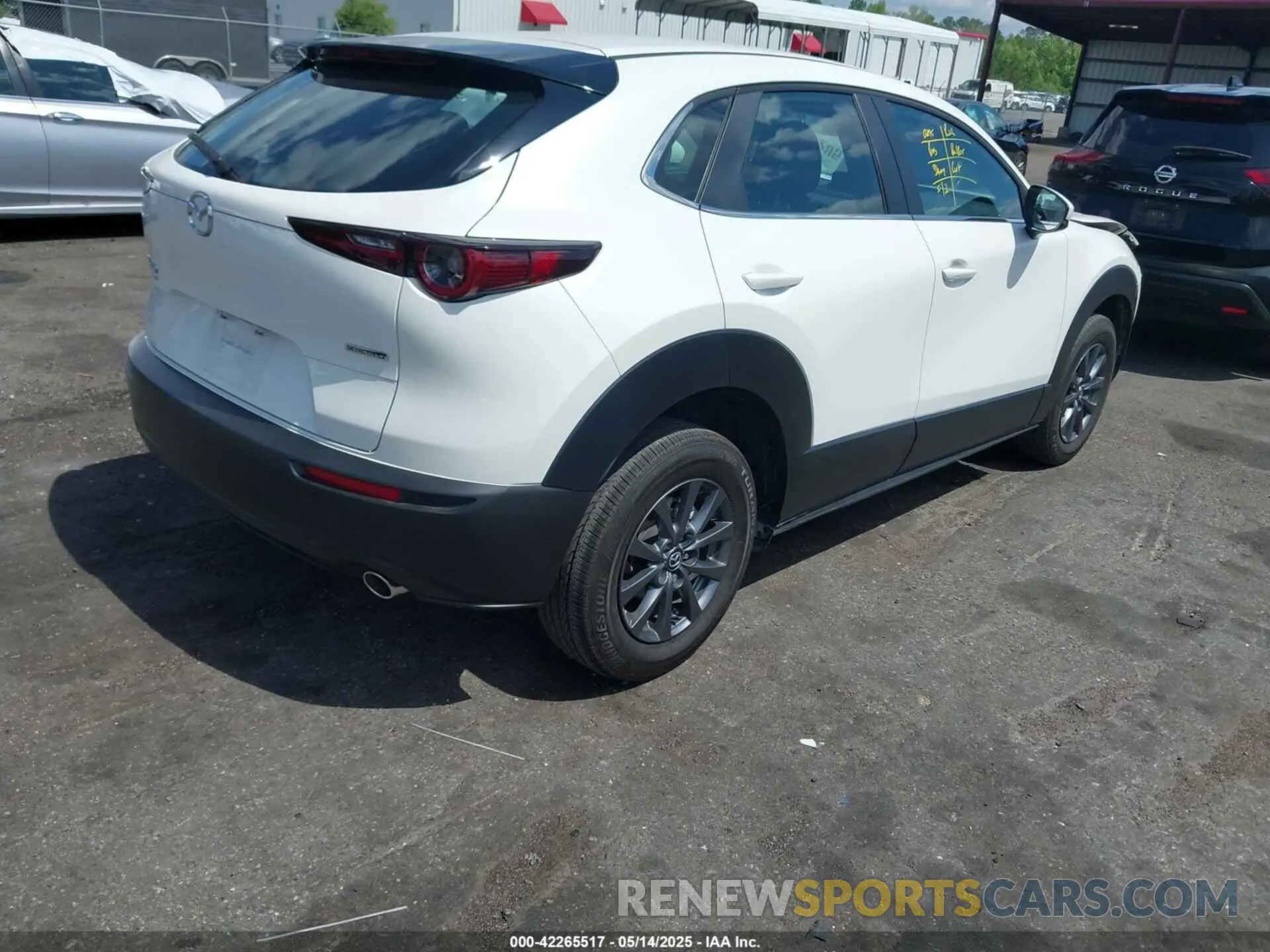 4 Photograph of a damaged car 3MVDMBAM6RM615440 MAZDA CX-30 2024