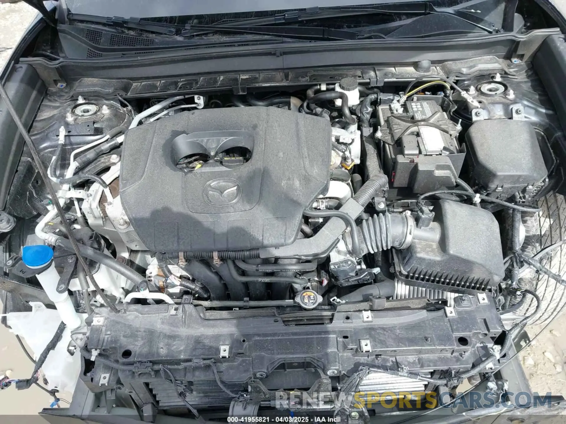 10 Photograph of a damaged car 3MVDMBAM9RM654572 MAZDA CX-30 2024