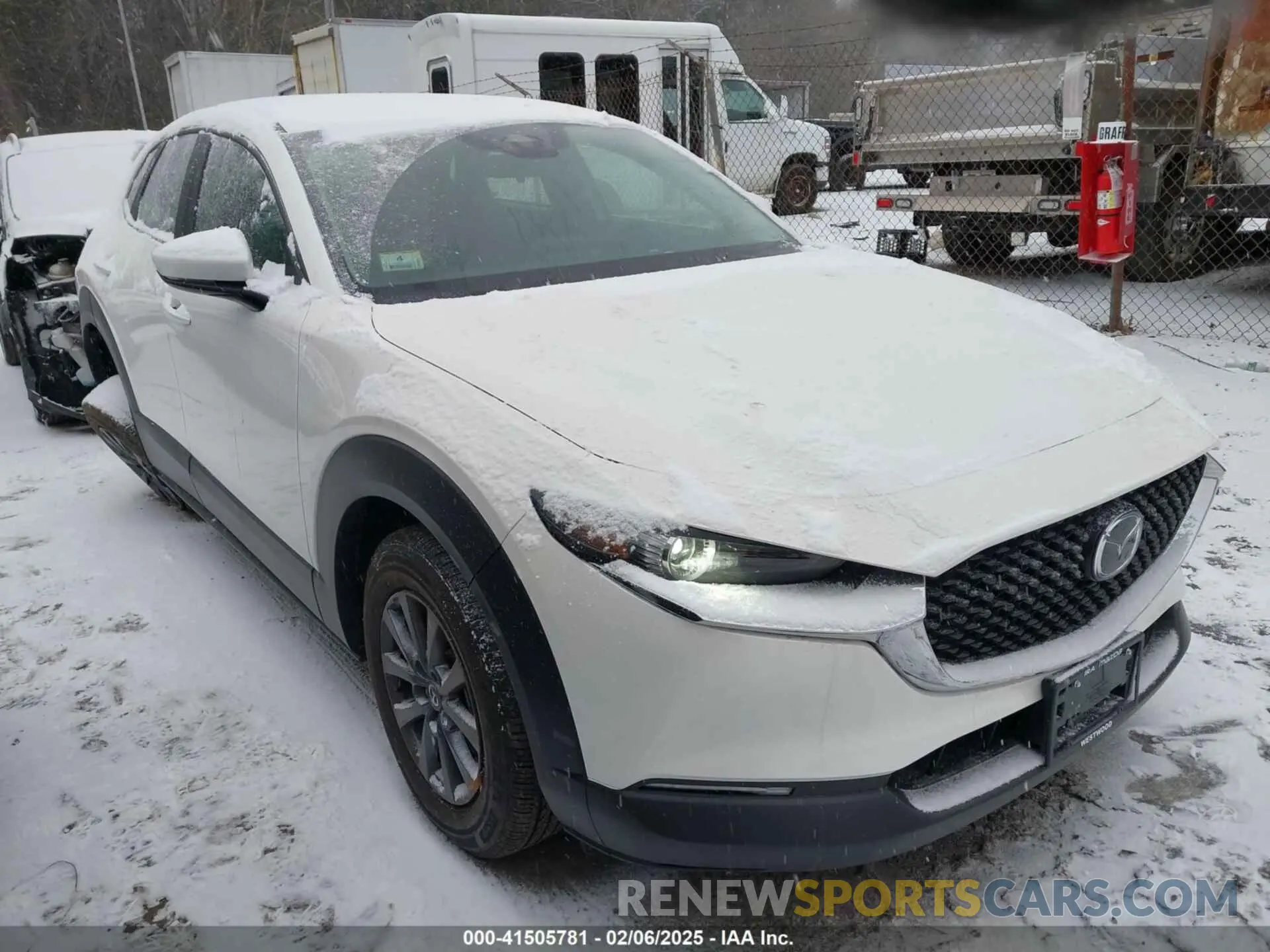 1 Фотография поврежденного автомобиля 3MVDMBAMXRM667430 MAZDA CX-30 2024