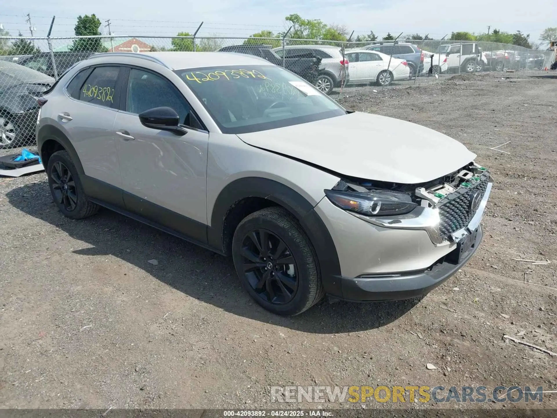 1 Фотография поврежденного автомобиля 3MVDMBBM0RM698412 MAZDA CX-30 2024