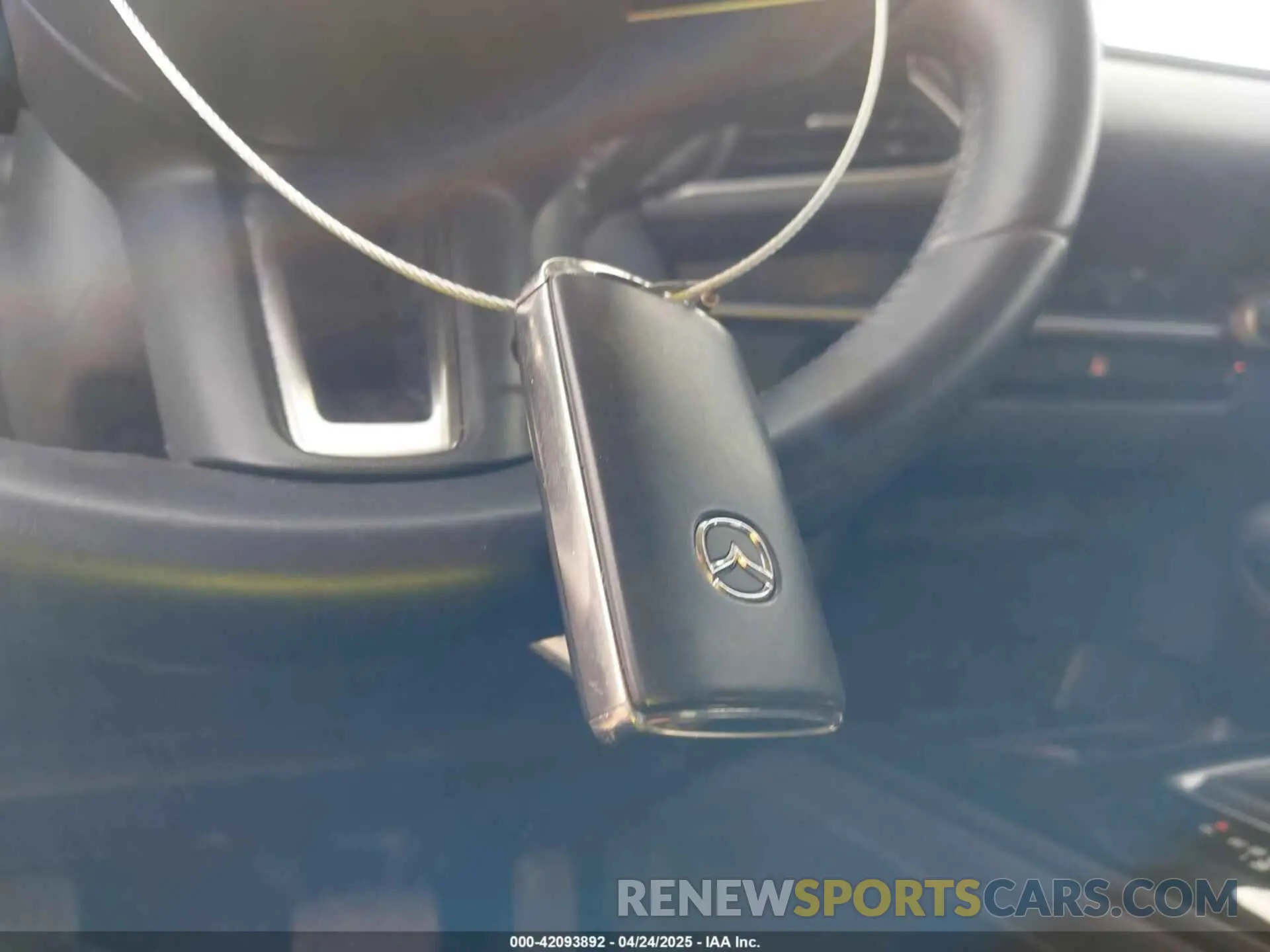 11 Фотография поврежденного автомобиля 3MVDMBBM0RM698412 MAZDA CX-30 2024