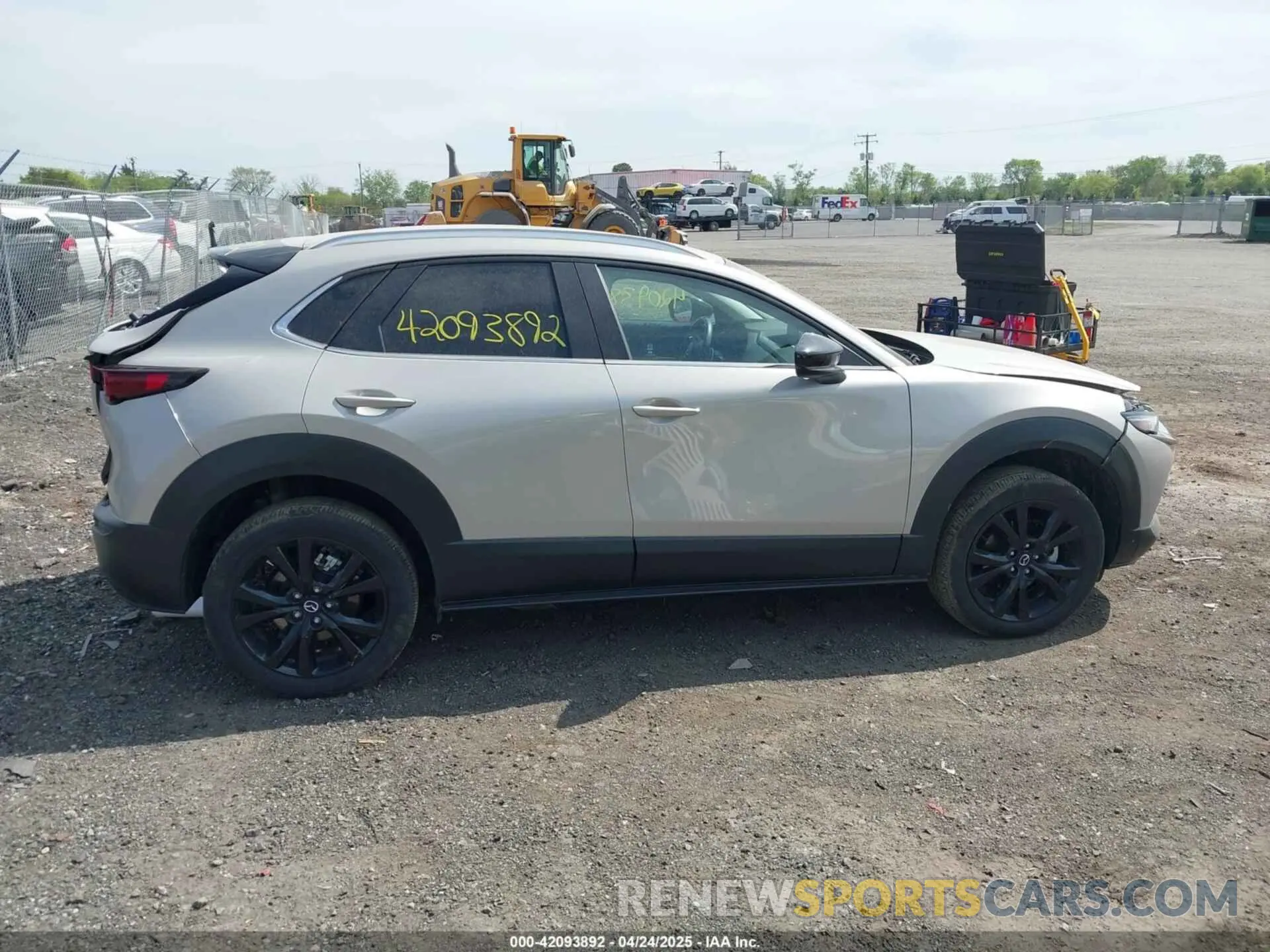 14 Фотография поврежденного автомобиля 3MVDMBBM0RM698412 MAZDA CX-30 2024