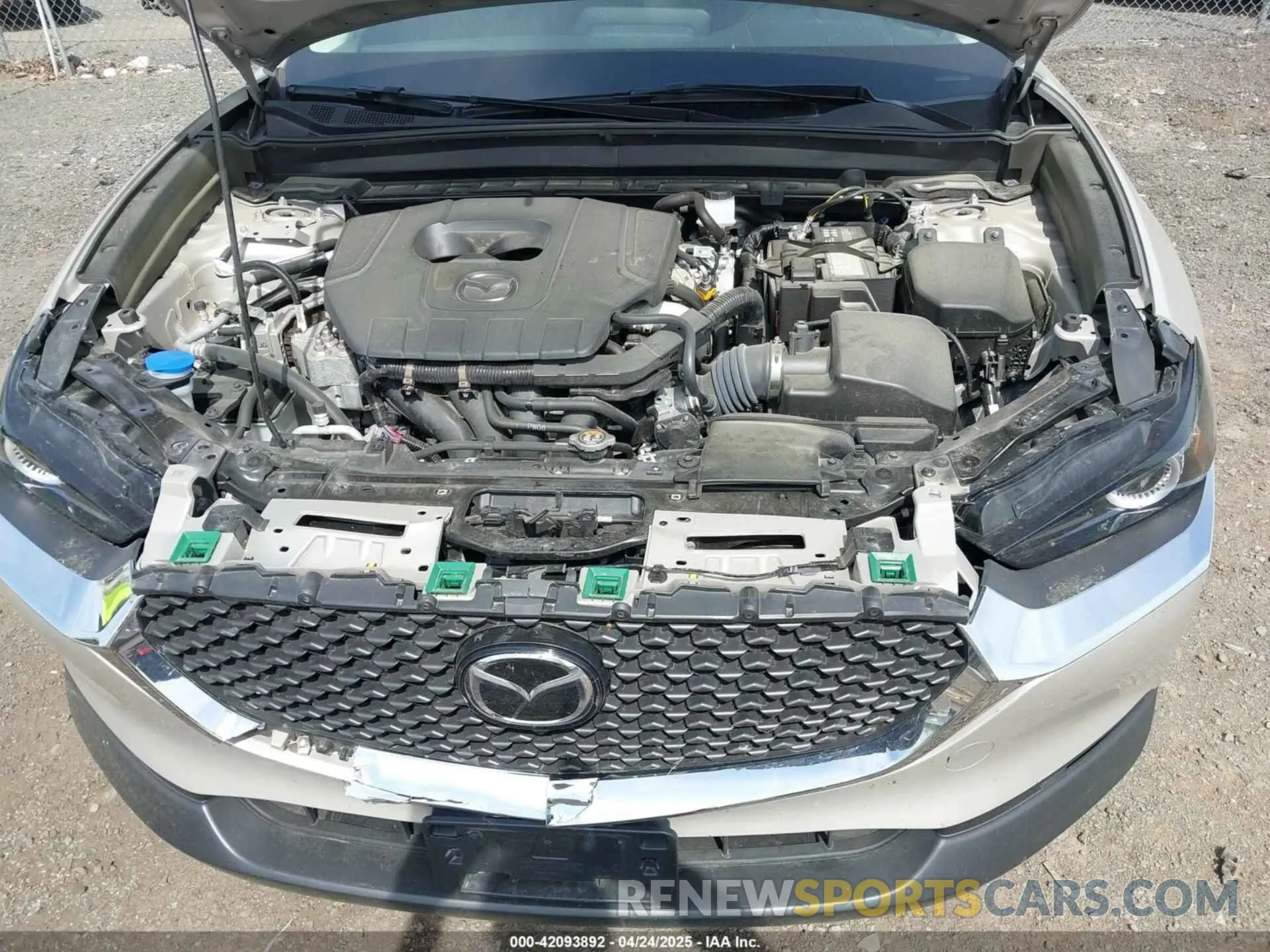 18 Фотография поврежденного автомобиля 3MVDMBBM0RM698412 MAZDA CX-30 2024