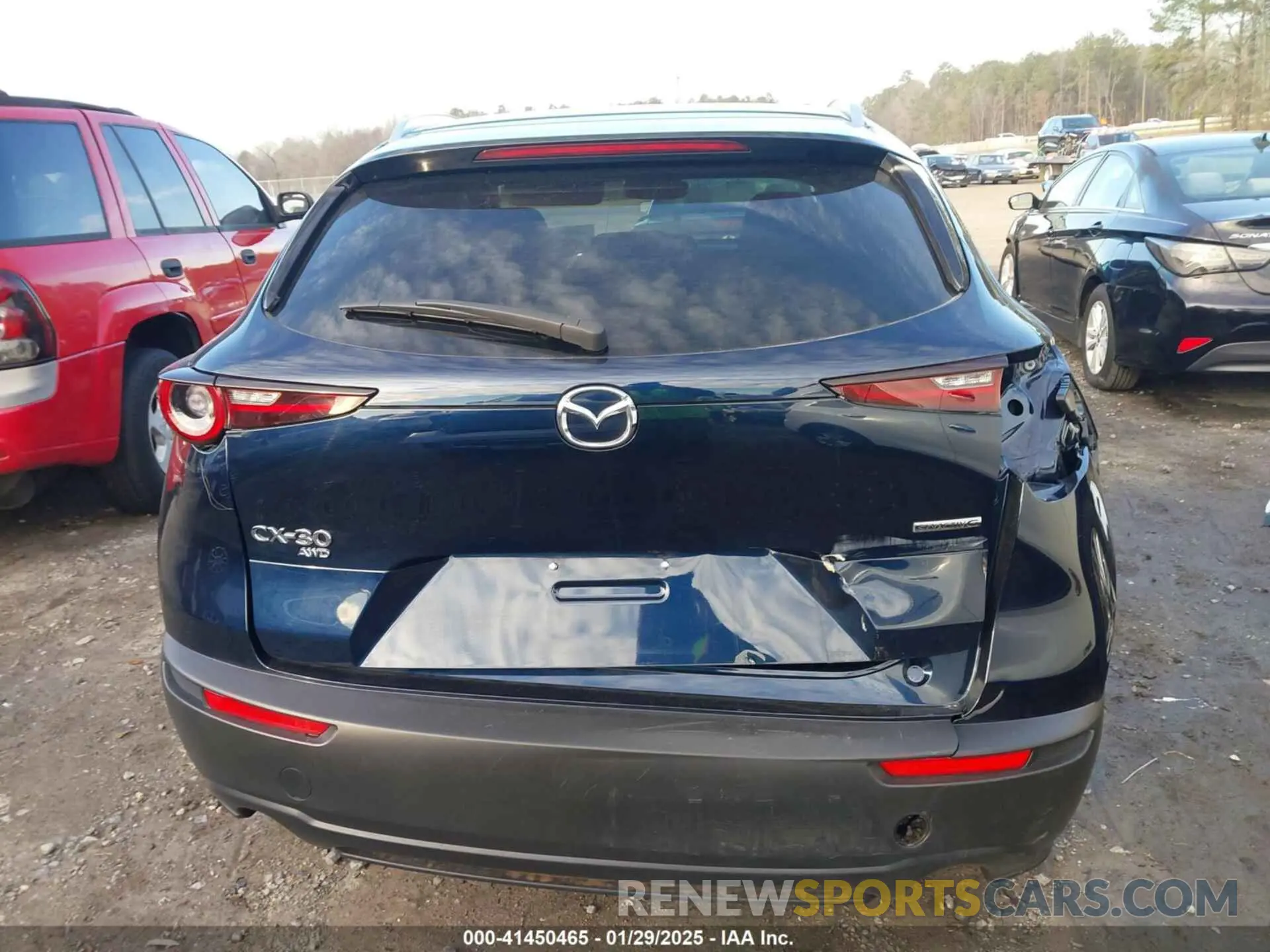 17 Фотография поврежденного автомобиля 3MVDMBBM1RM684583 MAZDA CX-30 2024