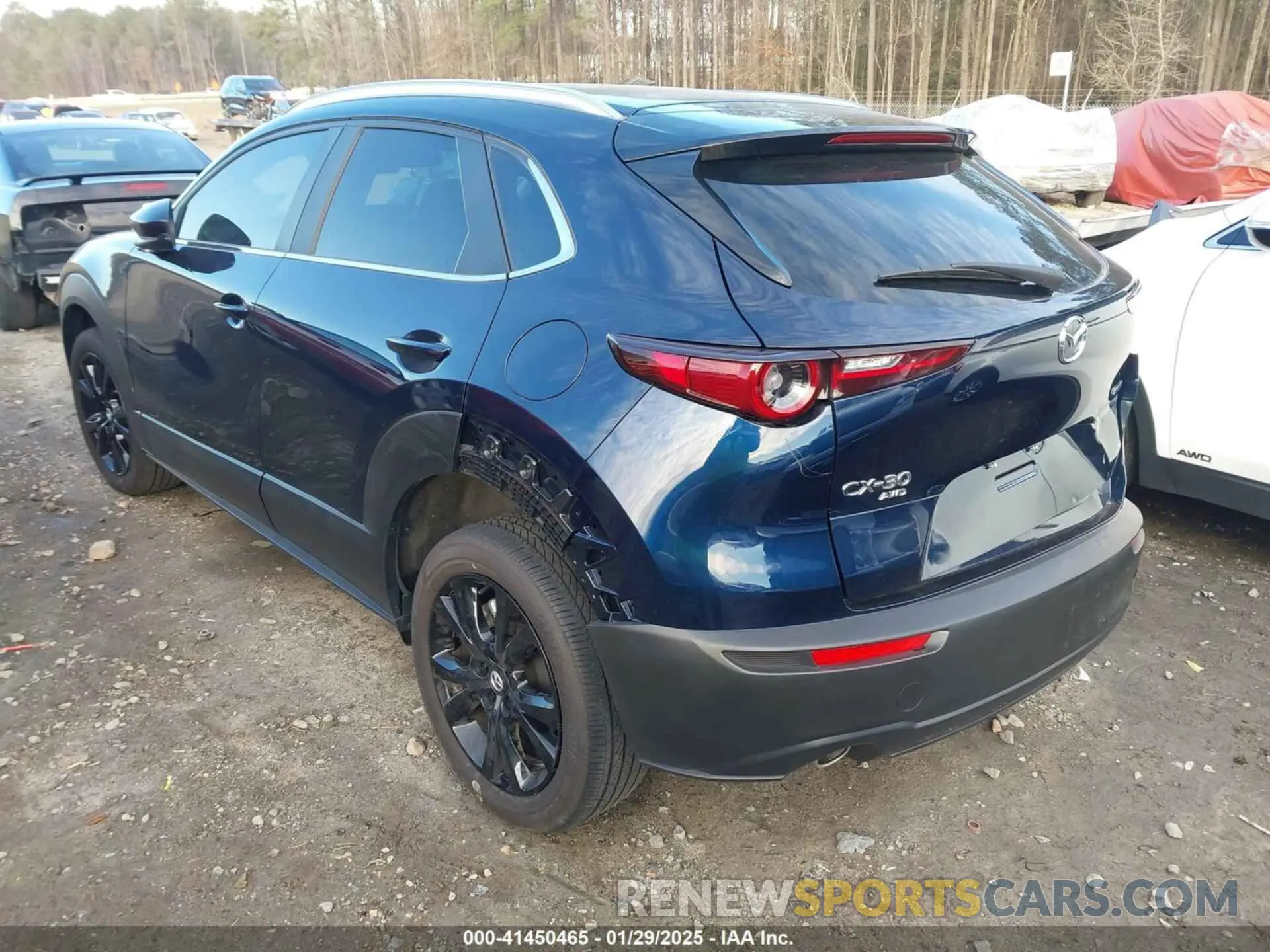 3 Фотография поврежденного автомобиля 3MVDMBBM1RM684583 MAZDA CX-30 2024