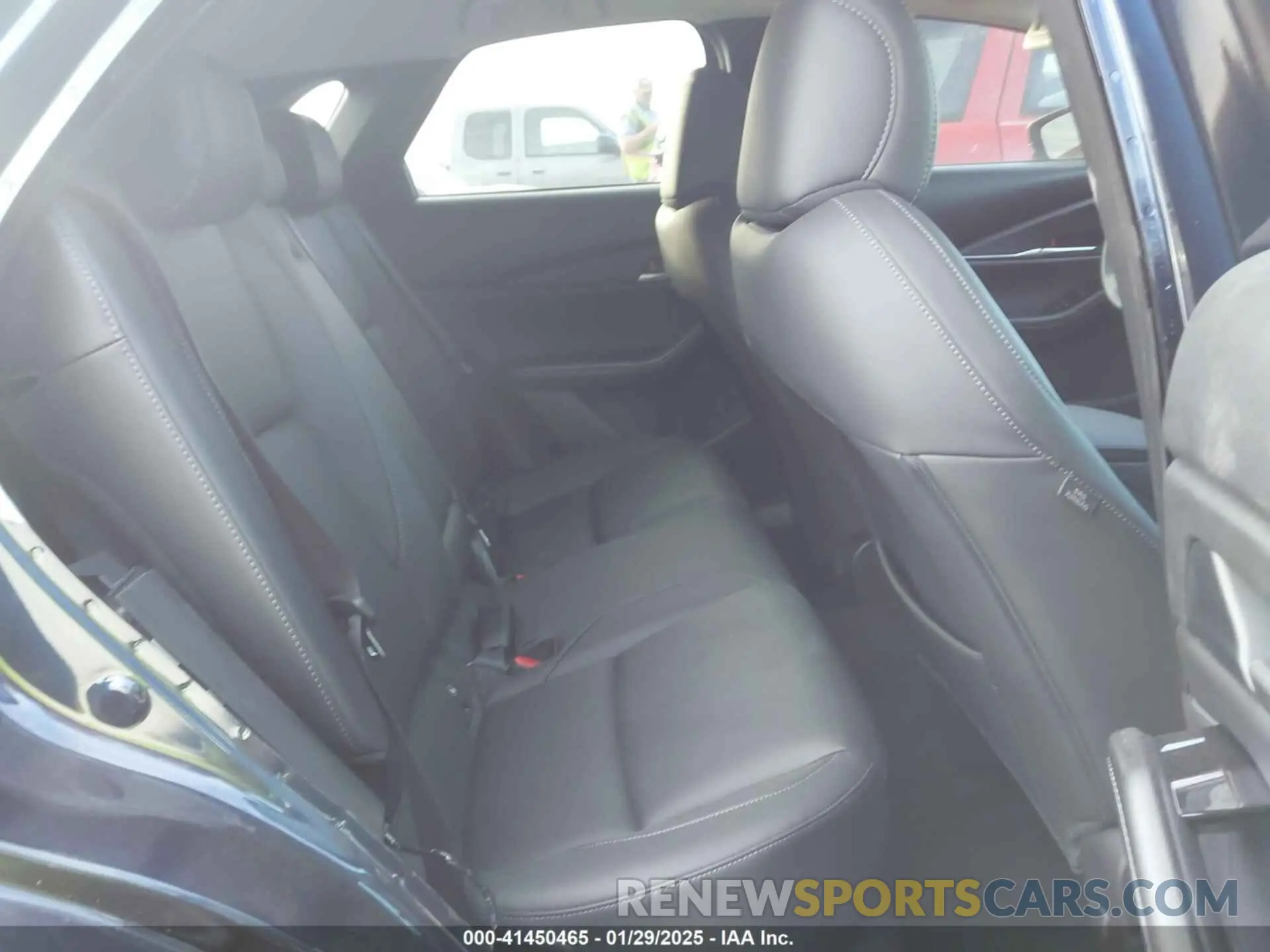 8 Фотография поврежденного автомобиля 3MVDMBBM1RM684583 MAZDA CX-30 2024