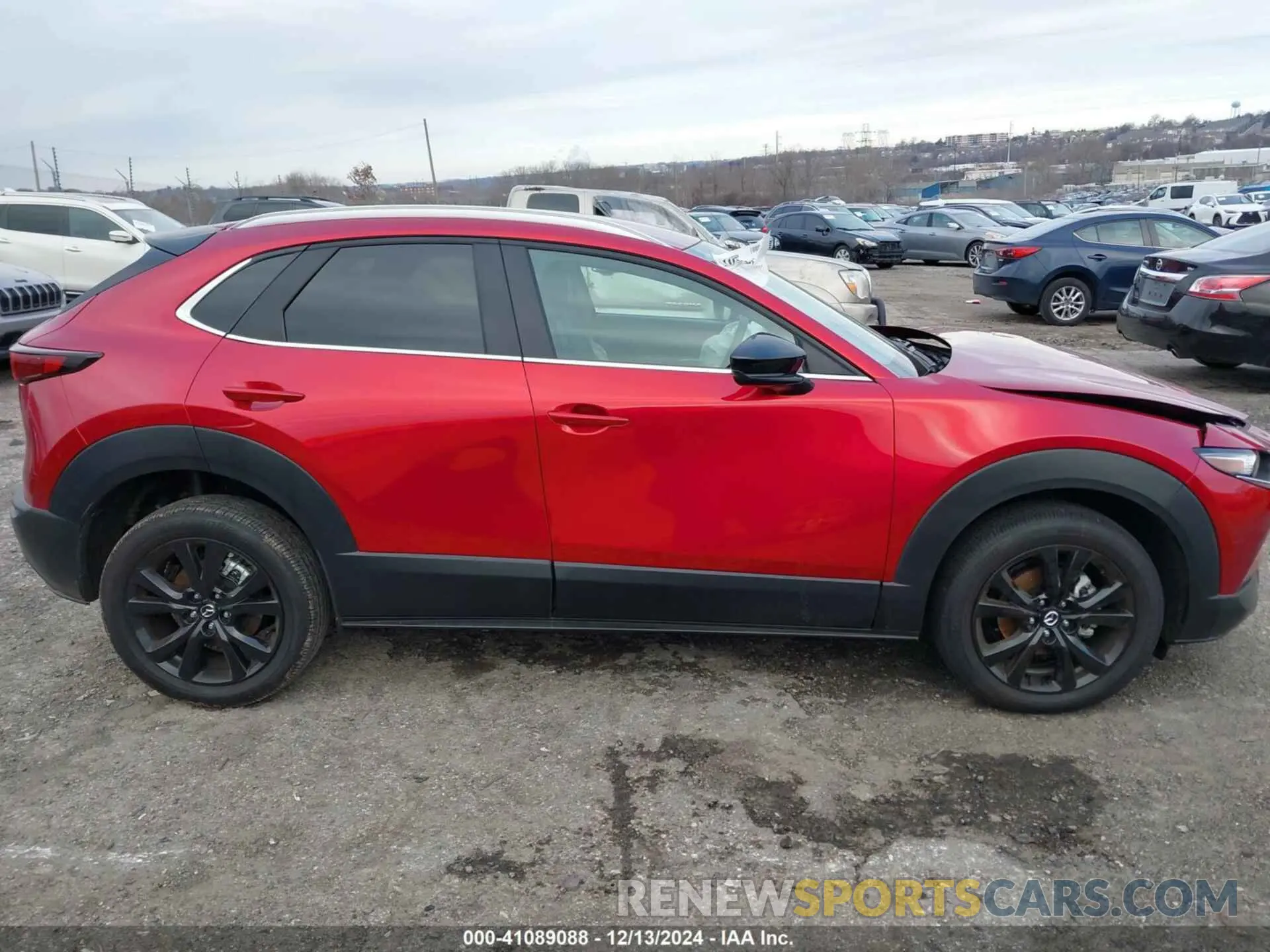 13 Фотография поврежденного автомобиля 3MVDMBBM1RM703360 MAZDA CX-30 2024