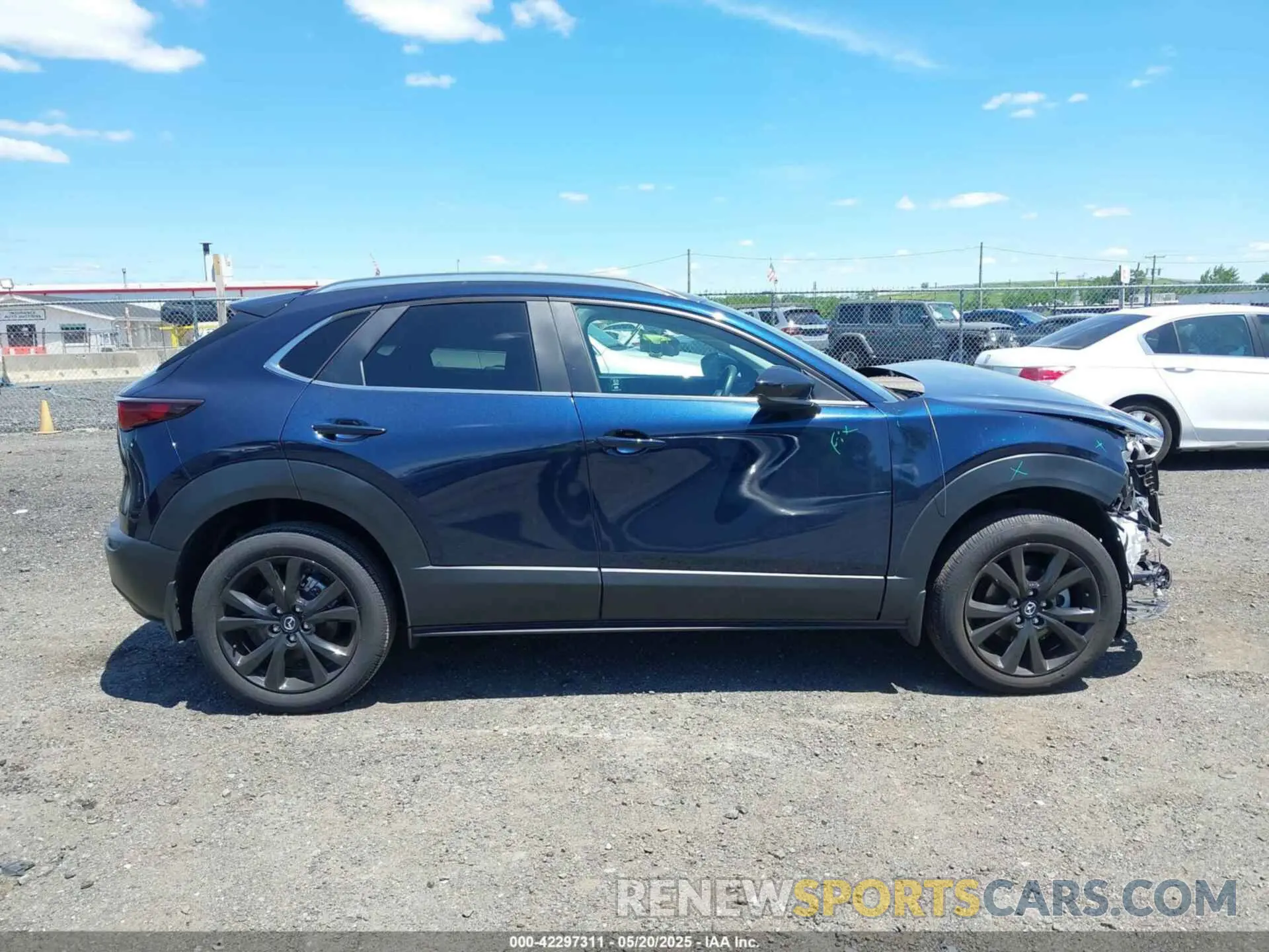 13 Фотография поврежденного автомобиля 3MVDMBBM2RM657781 MAZDA CX-30 2024