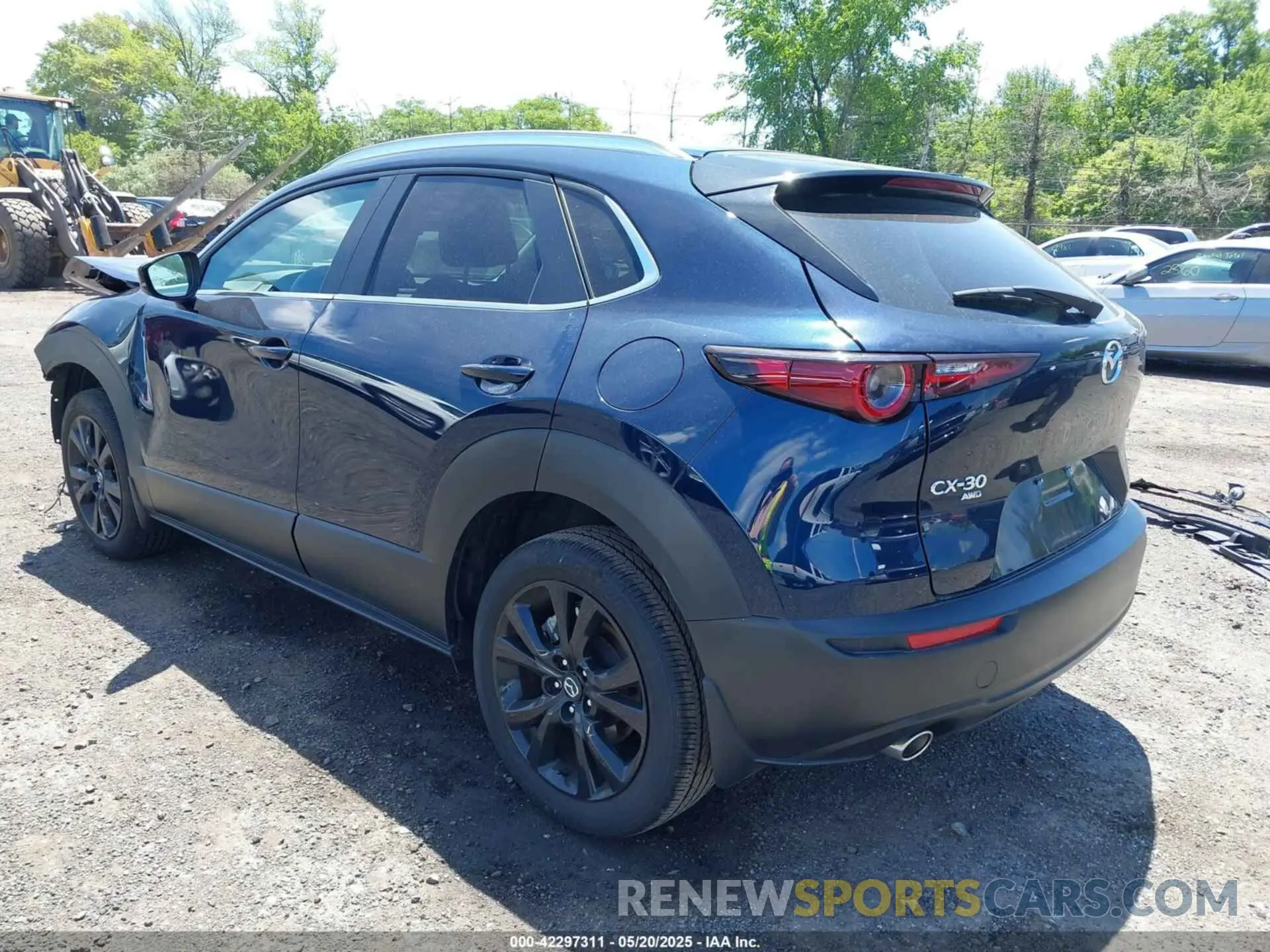 3 Фотография поврежденного автомобиля 3MVDMBBM2RM657781 MAZDA CX-30 2024