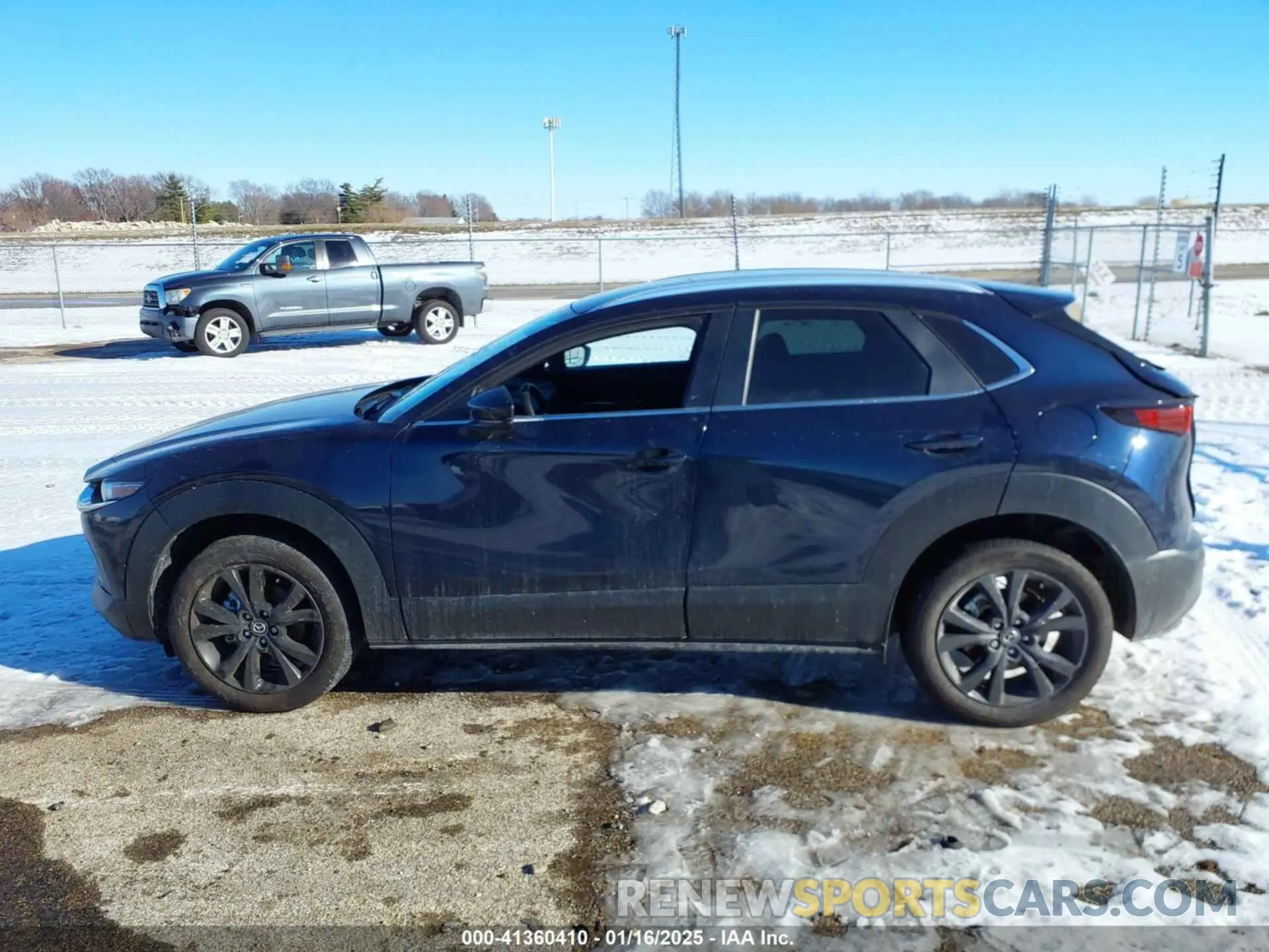 14 Photograph of a damaged car 3MVDMBBM2RM710124 MAZDA CX-30 2024