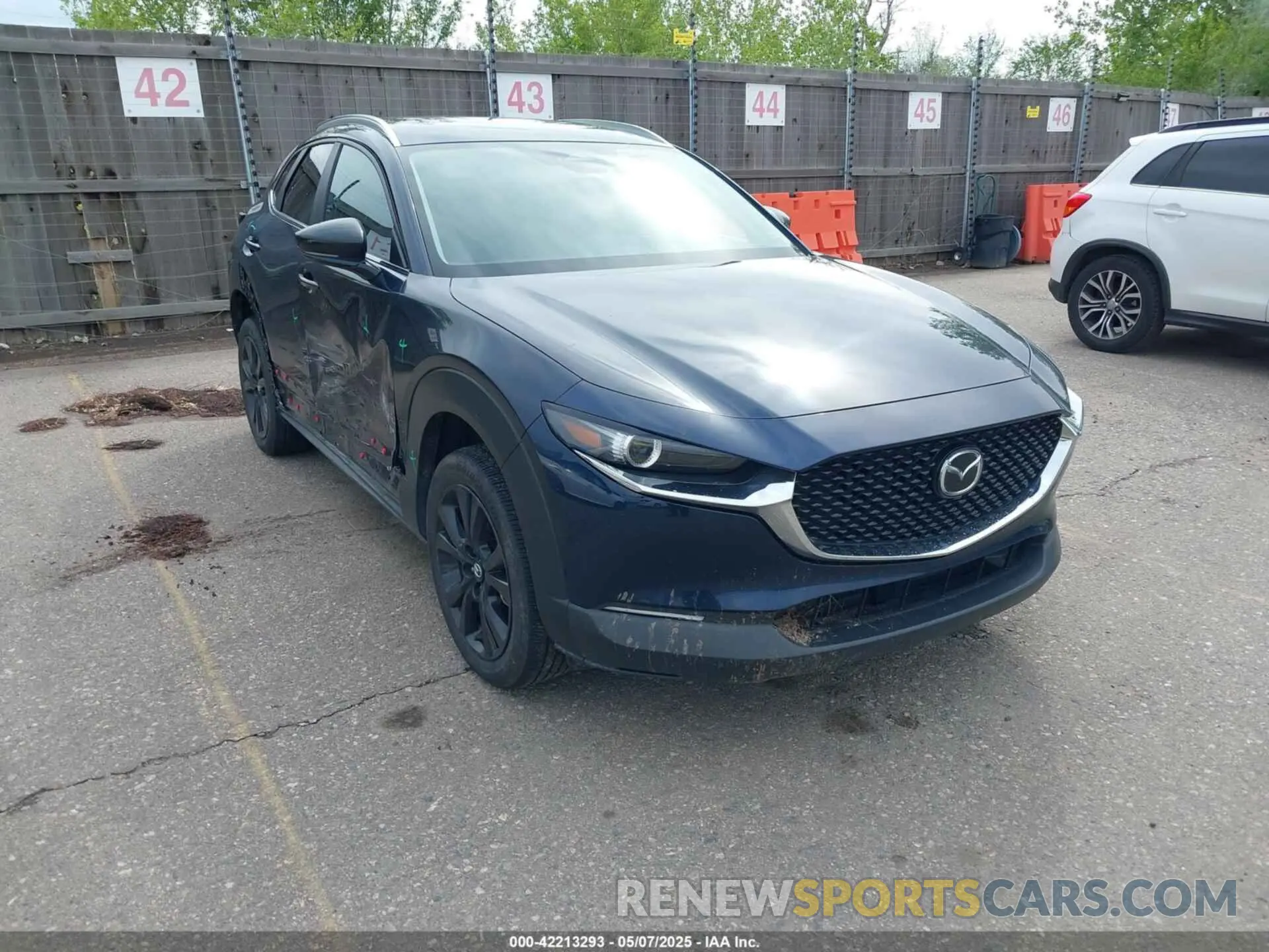 1 Фотография поврежденного автомобиля 3MVDMBBM3RM655084 MAZDA CX-30 2024