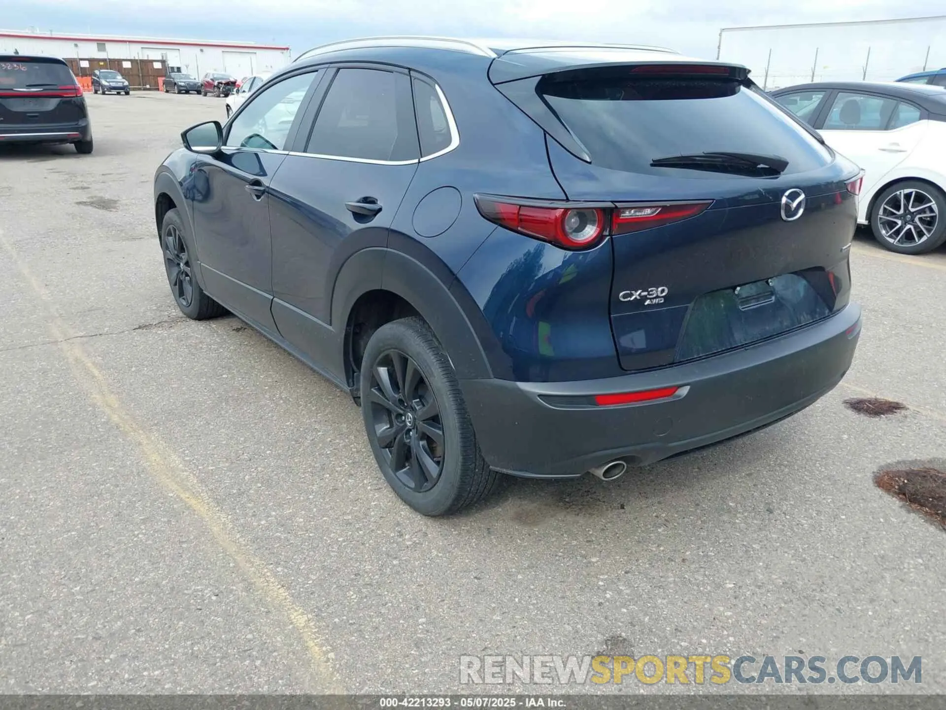 3 Фотография поврежденного автомобиля 3MVDMBBM3RM655084 MAZDA CX-30 2024