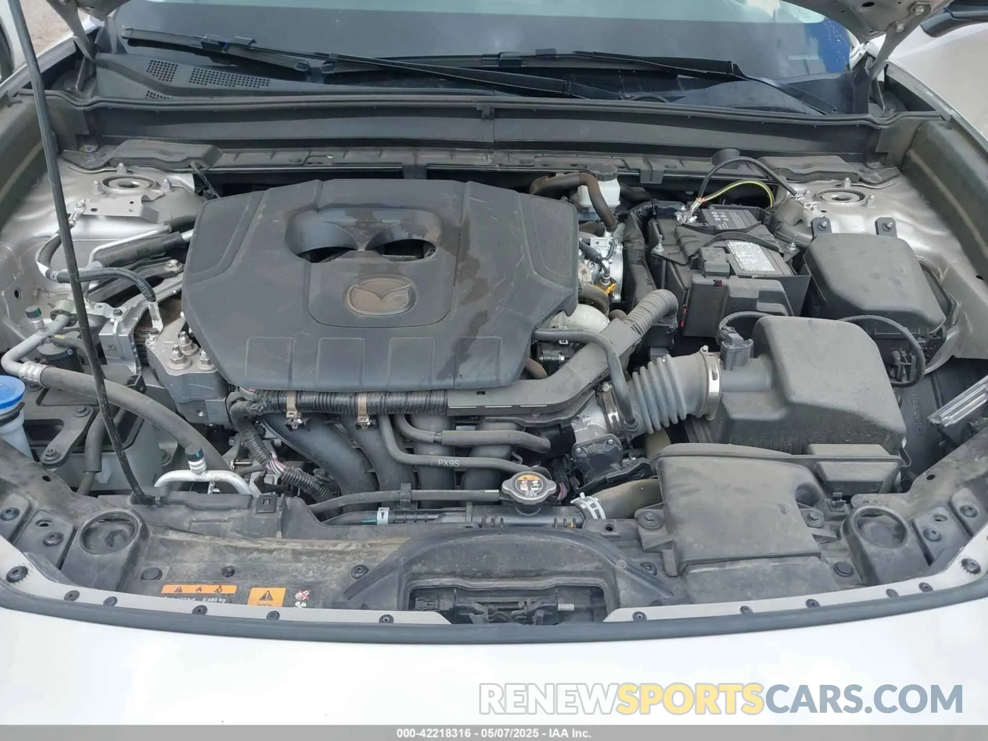 10 Photograph of a damaged car 3MVDMBBM3RM657918 MAZDA CX-30 2024