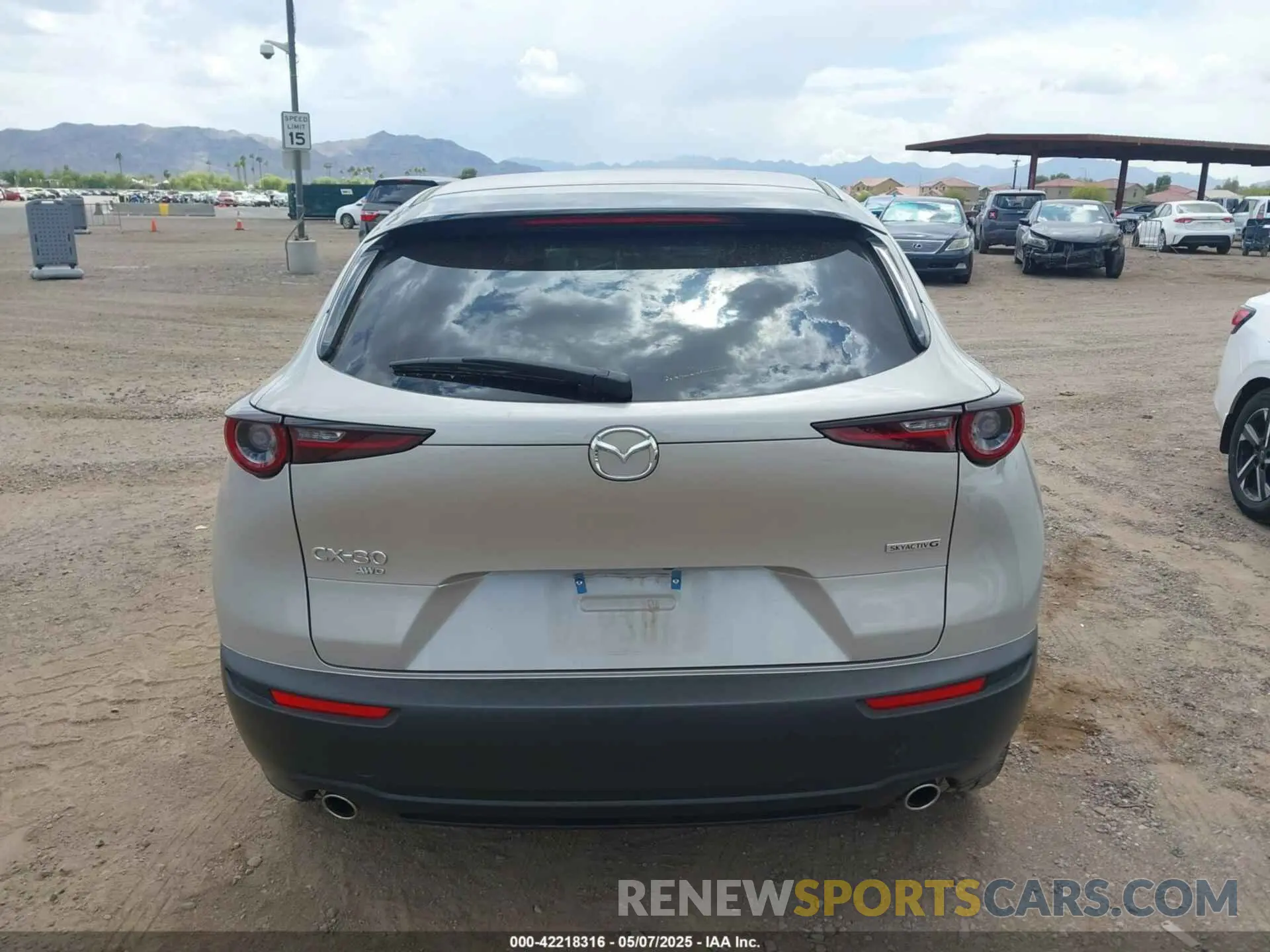 16 Photograph of a damaged car 3MVDMBBM3RM657918 MAZDA CX-30 2024