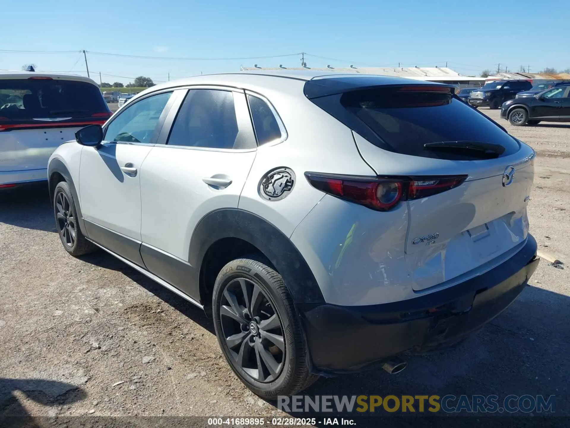 3 Photograph of a damaged car 3MVDMBBM4RM625284 MAZDA CX-30 2024
