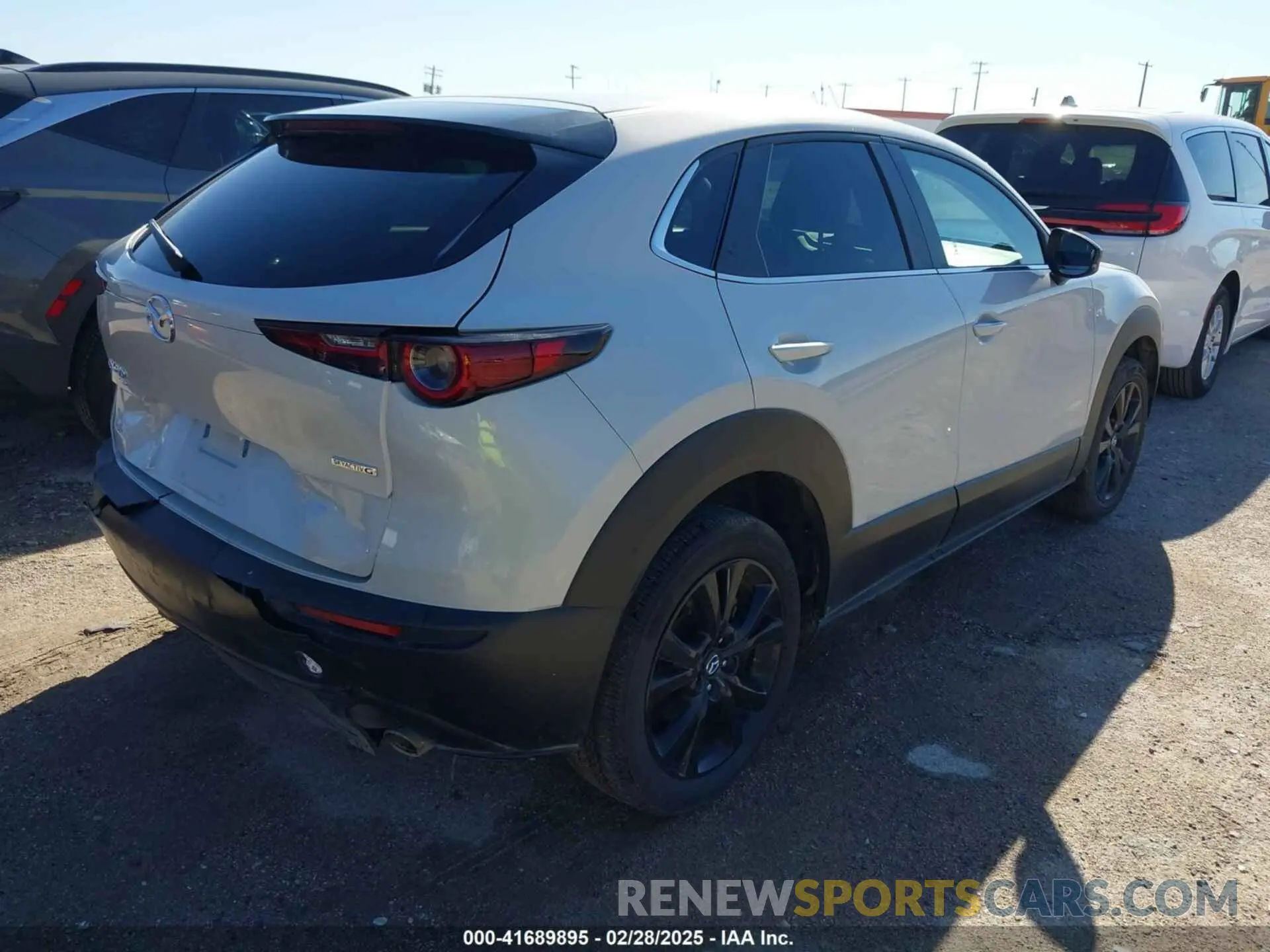 4 Photograph of a damaged car 3MVDMBBM4RM625284 MAZDA CX-30 2024