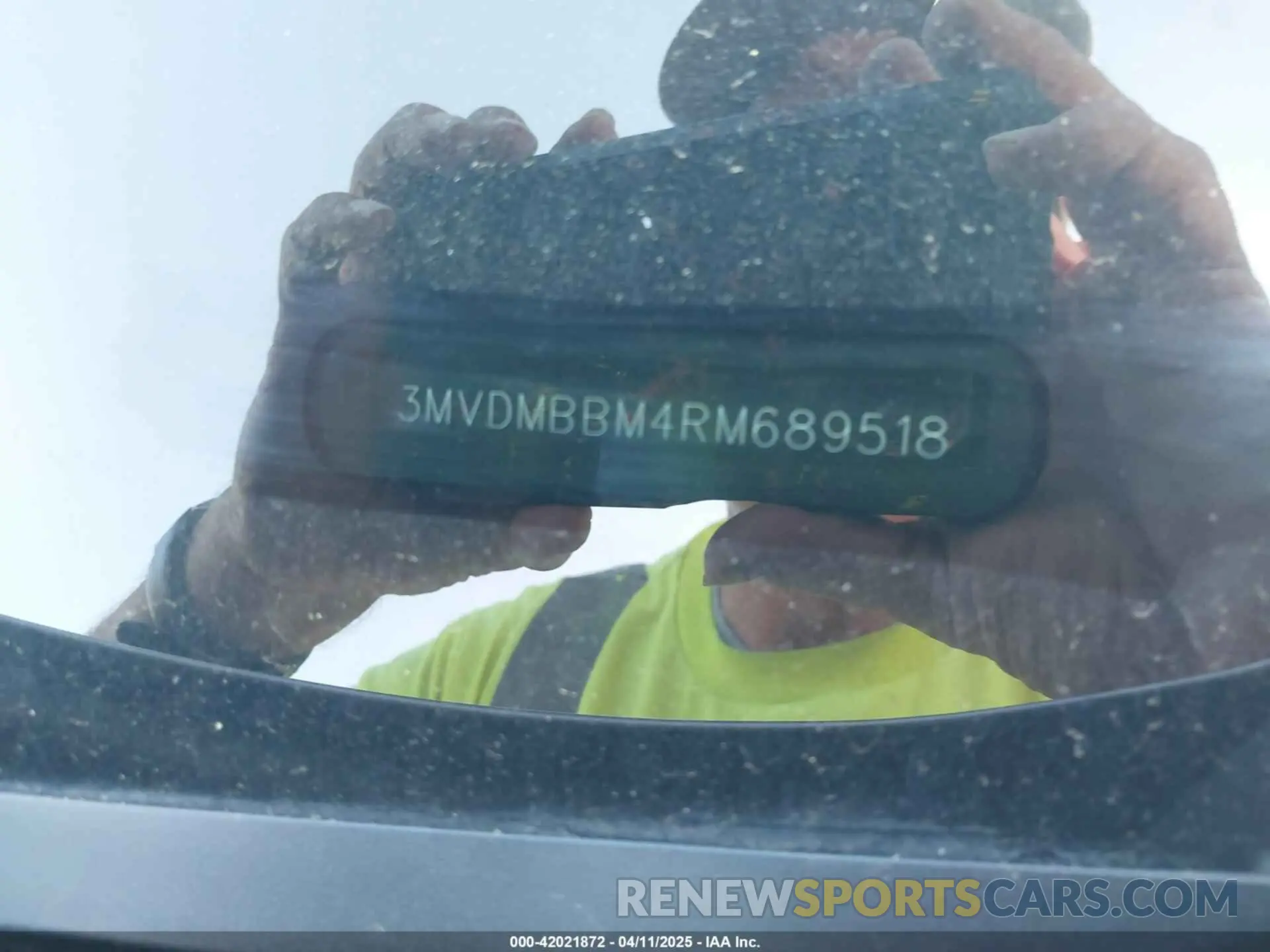 9 Photograph of a damaged car 3MVDMBBM4RM689518 MAZDA CX-30 2024
