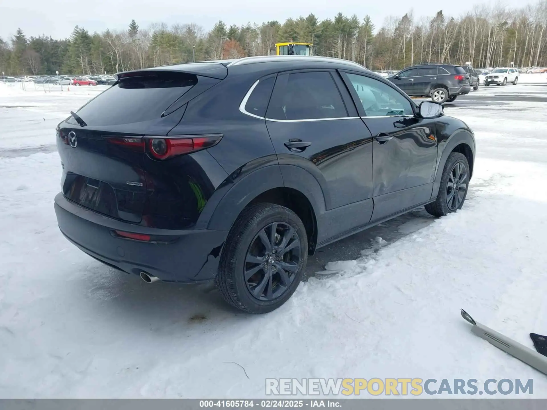 4 Фотография поврежденного автомобиля 3MVDMBBM4RM711811 MAZDA CX-30 2024