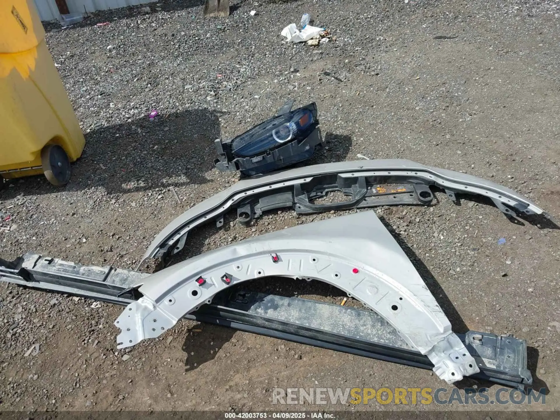12 Photograph of a damaged car 3MVDMBBM5RM696655 MAZDA CX-30 2024