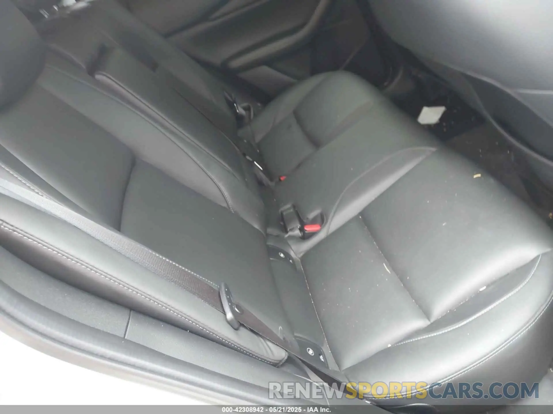 8 Фотография поврежденного автомобиля 3MVDMBBM6RM618305 MAZDA CX-30 2024