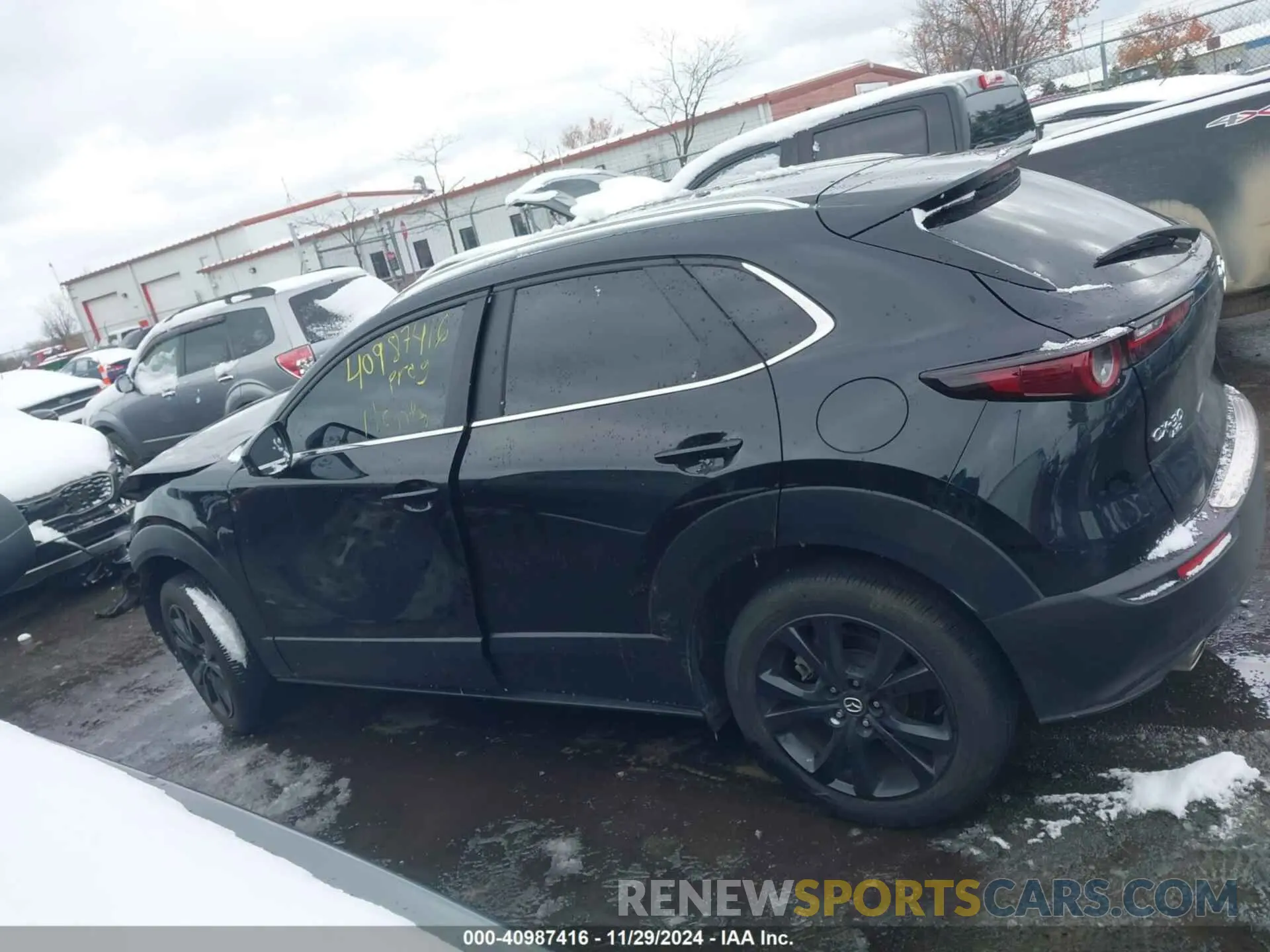 13 Фотография поврежденного автомобиля 3MVDMBBM7RM637249 MAZDA CX-30 2024