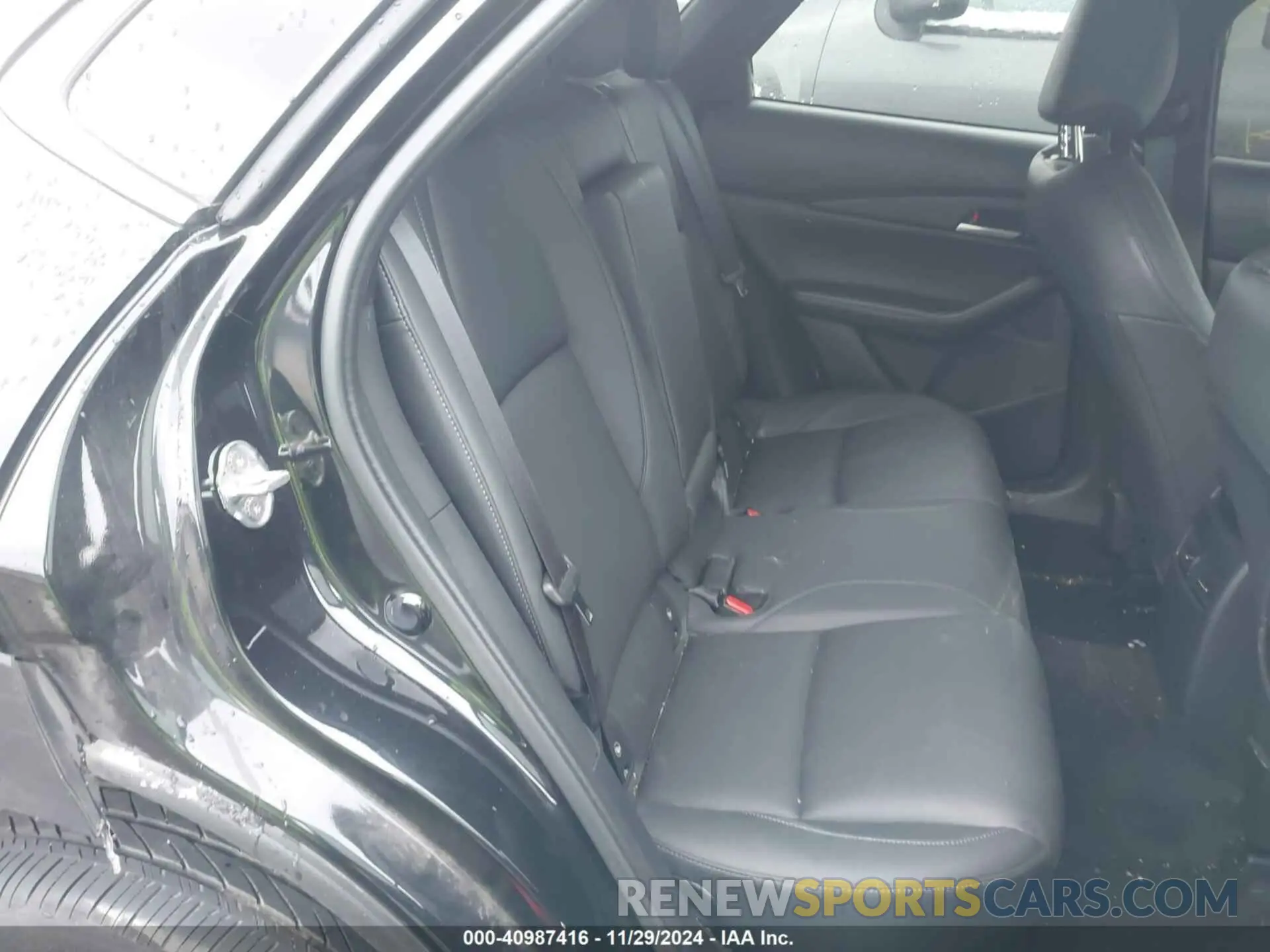 8 Фотография поврежденного автомобиля 3MVDMBBM7RM637249 MAZDA CX-30 2024