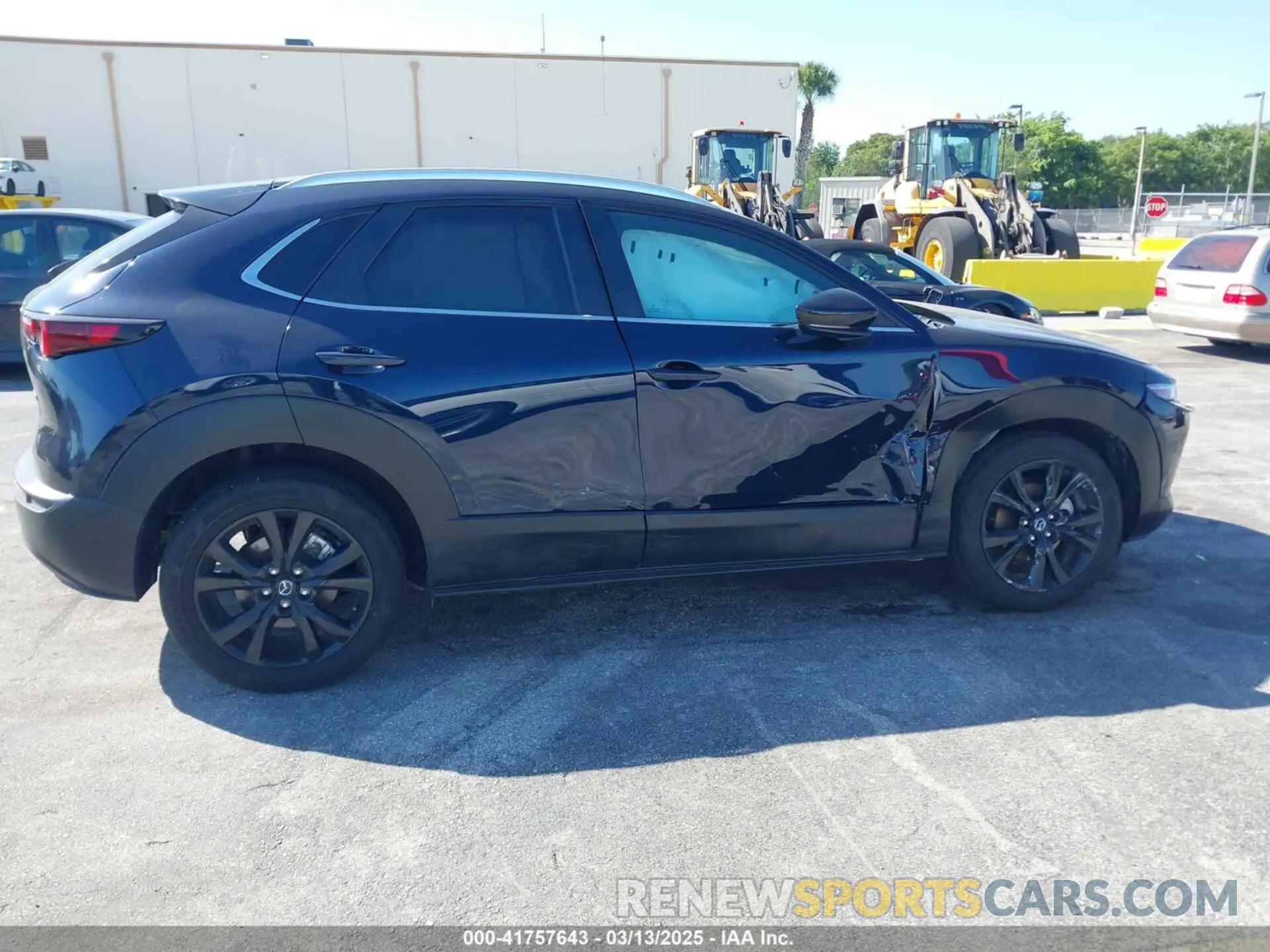 12 Фотография поврежденного автомобиля 3MVDMBBM7RM696642 MAZDA CX-30 2024
