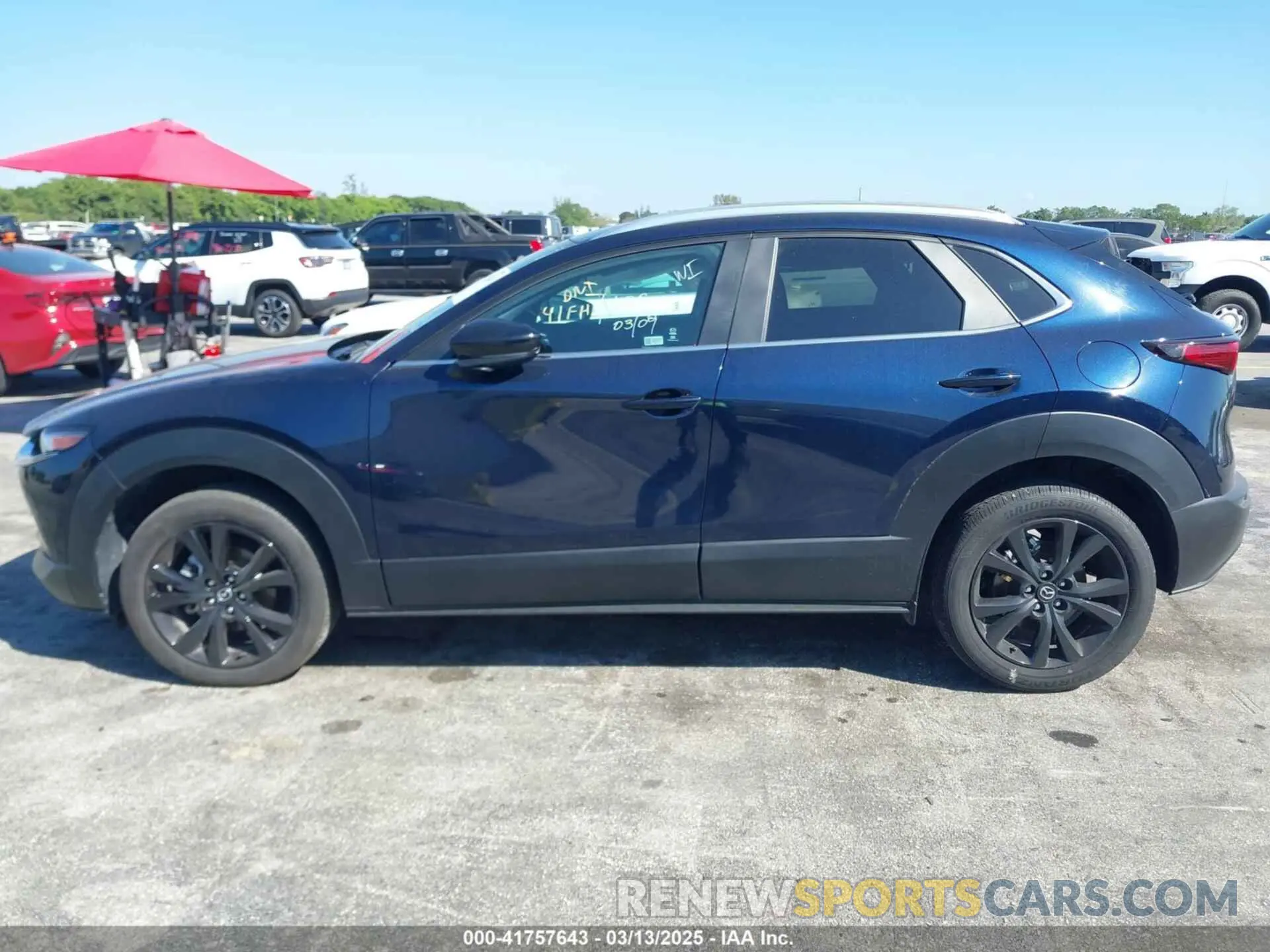 13 Фотография поврежденного автомобиля 3MVDMBBM7RM696642 MAZDA CX-30 2024
