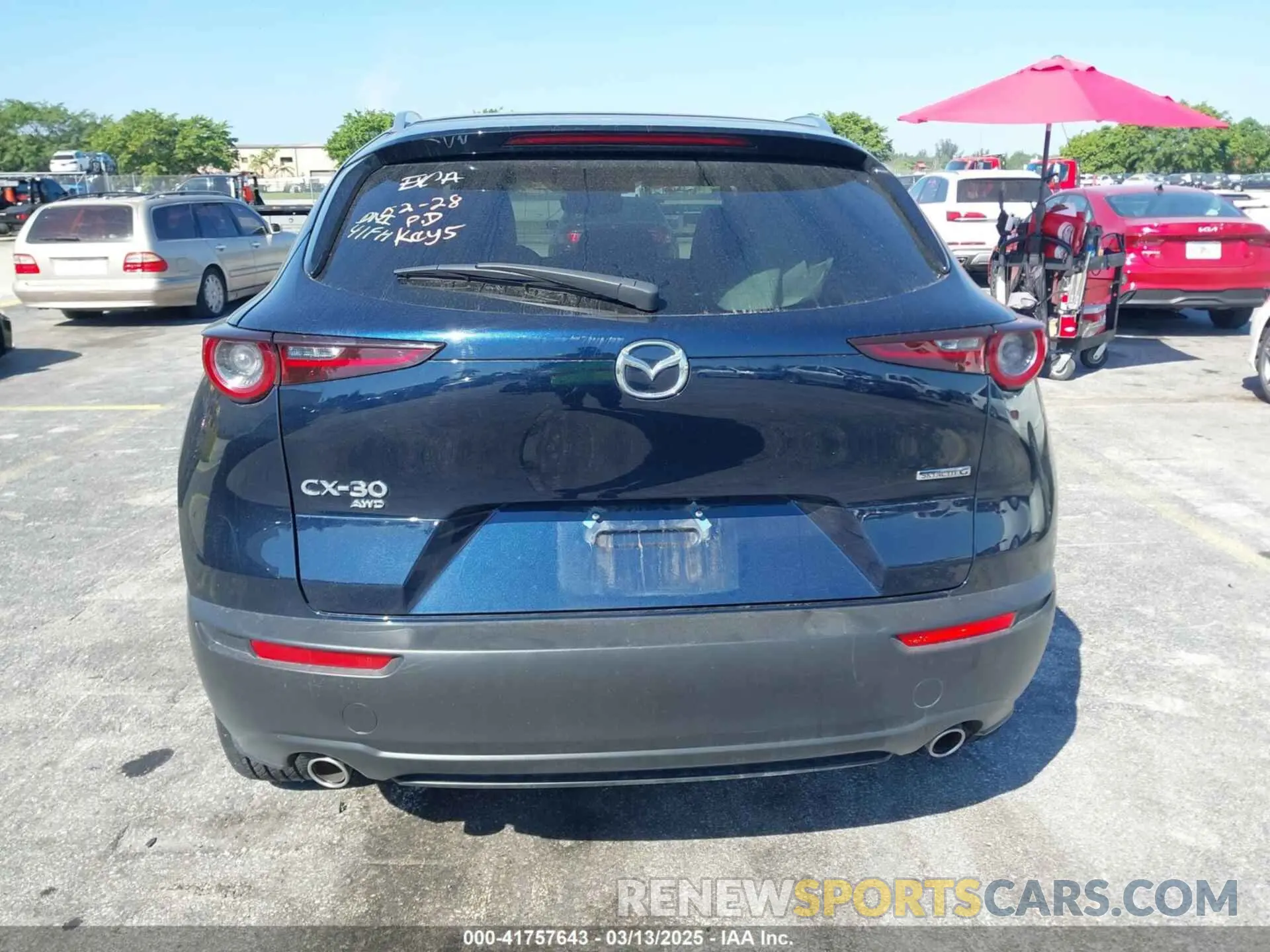 15 Фотография поврежденного автомобиля 3MVDMBBM7RM696642 MAZDA CX-30 2024