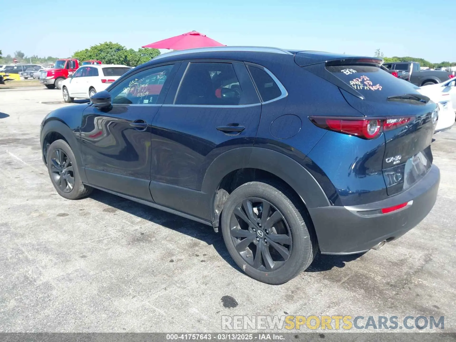 3 Фотография поврежденного автомобиля 3MVDMBBM7RM696642 MAZDA CX-30 2024