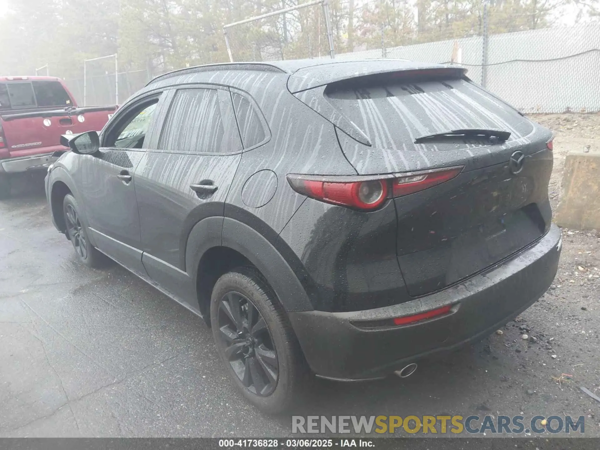 3 Фотография поврежденного автомобиля 3MVDMBBM8RM645571 MAZDA CX-30 2024