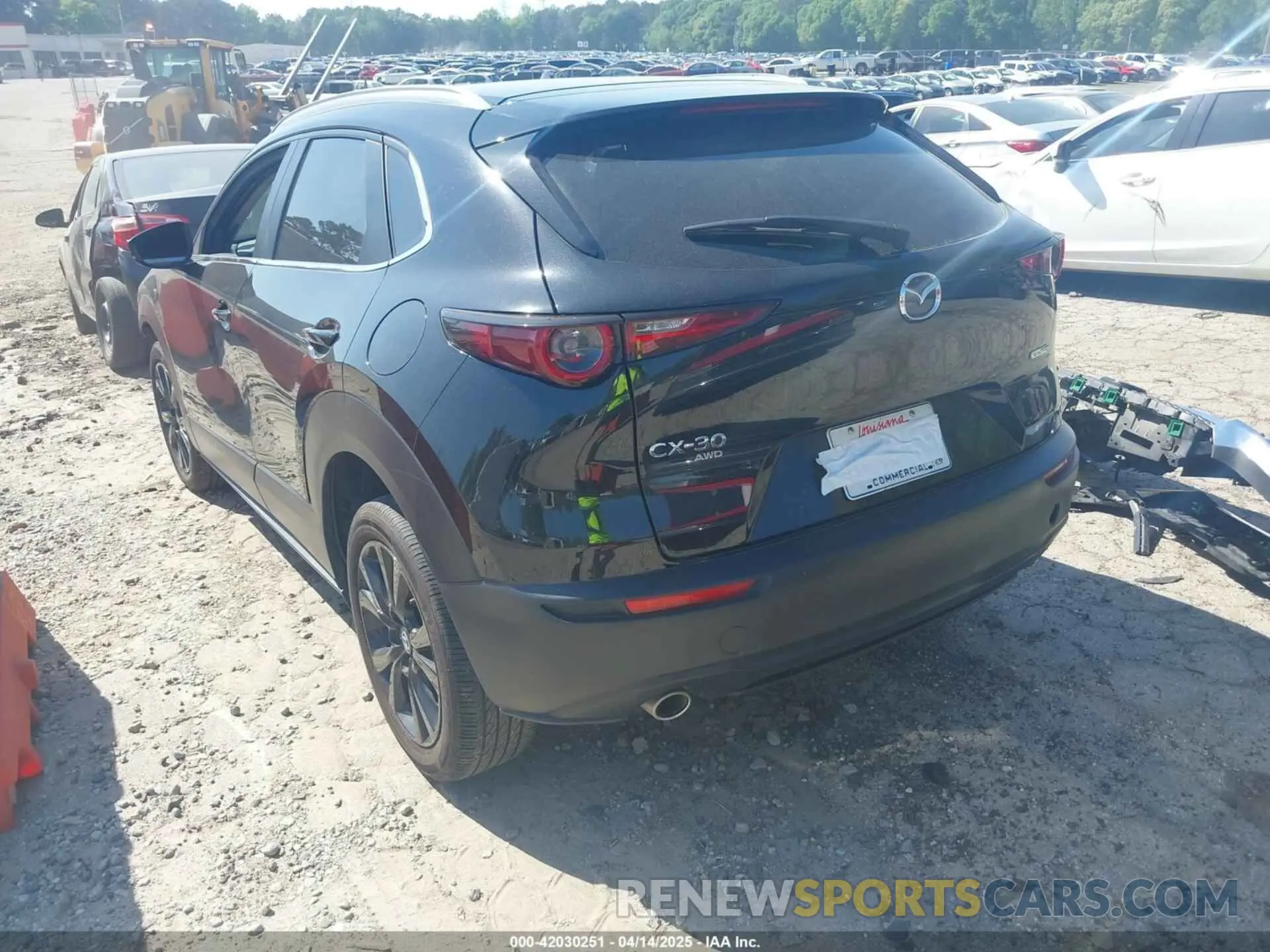3 Фотография поврежденного автомобиля 3MVDMBBM8RM657137 MAZDA CX-30 2024