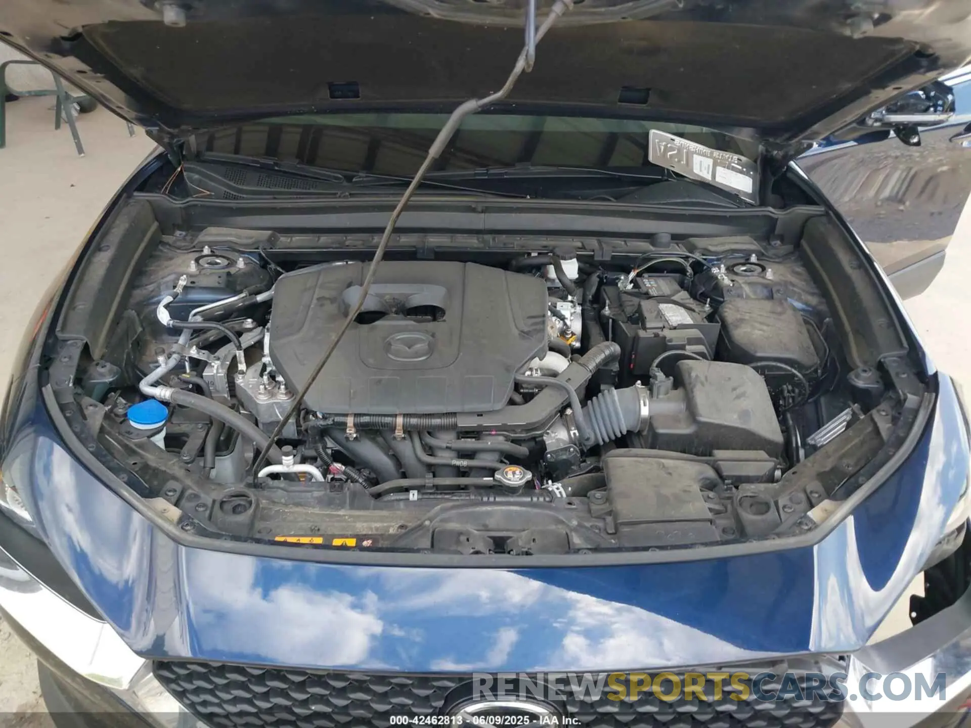10 Photograph of a damaged car 3MVDMBBM8RM696181 MAZDA CX-30 2024