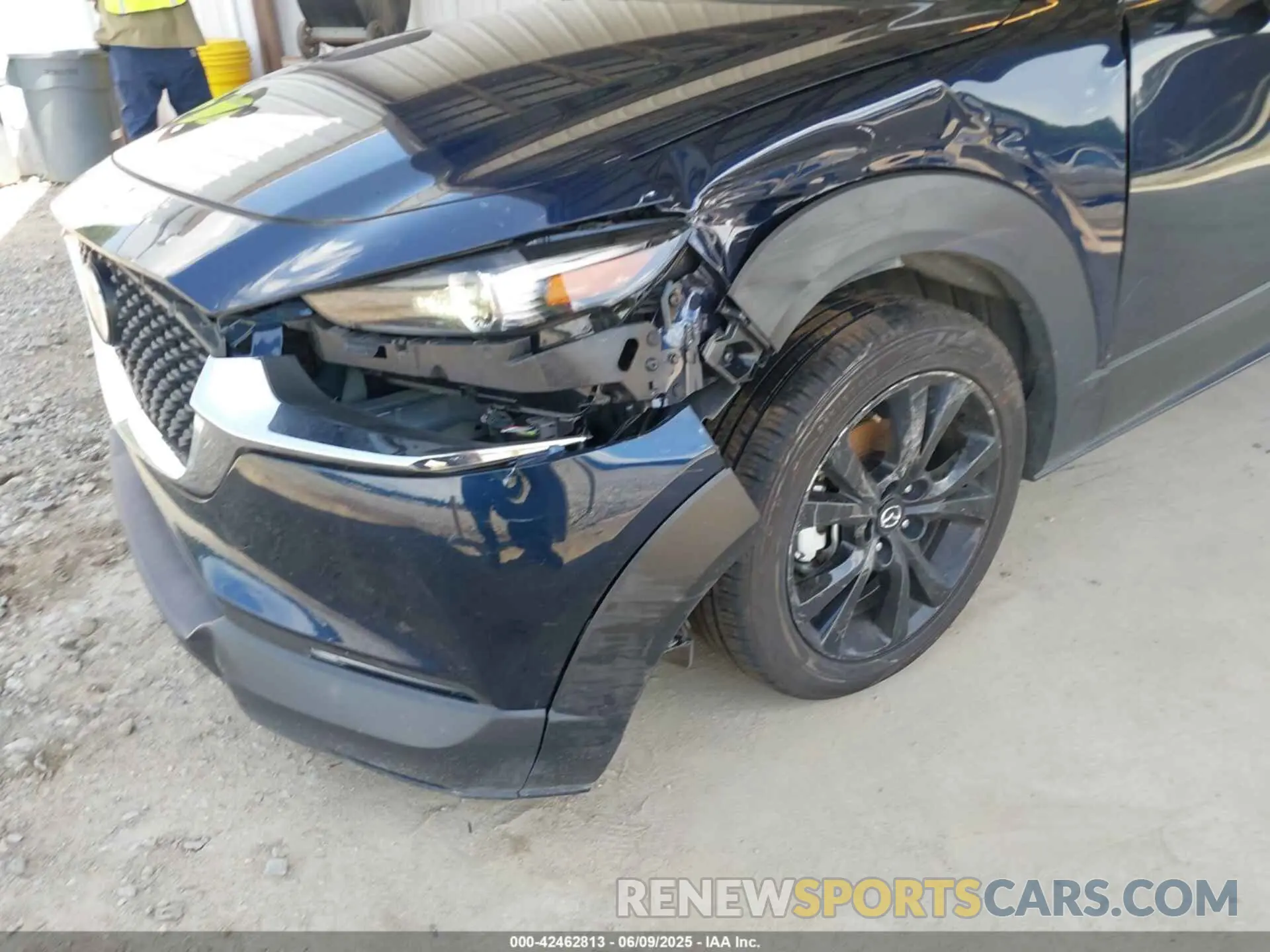 6 Photograph of a damaged car 3MVDMBBM8RM696181 MAZDA CX-30 2024