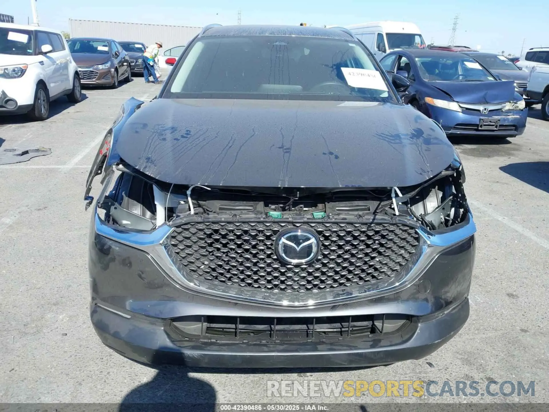 12 Photograph of a damaged car 3MVDMBBM8RM716638 MAZDA CX-30 2024
