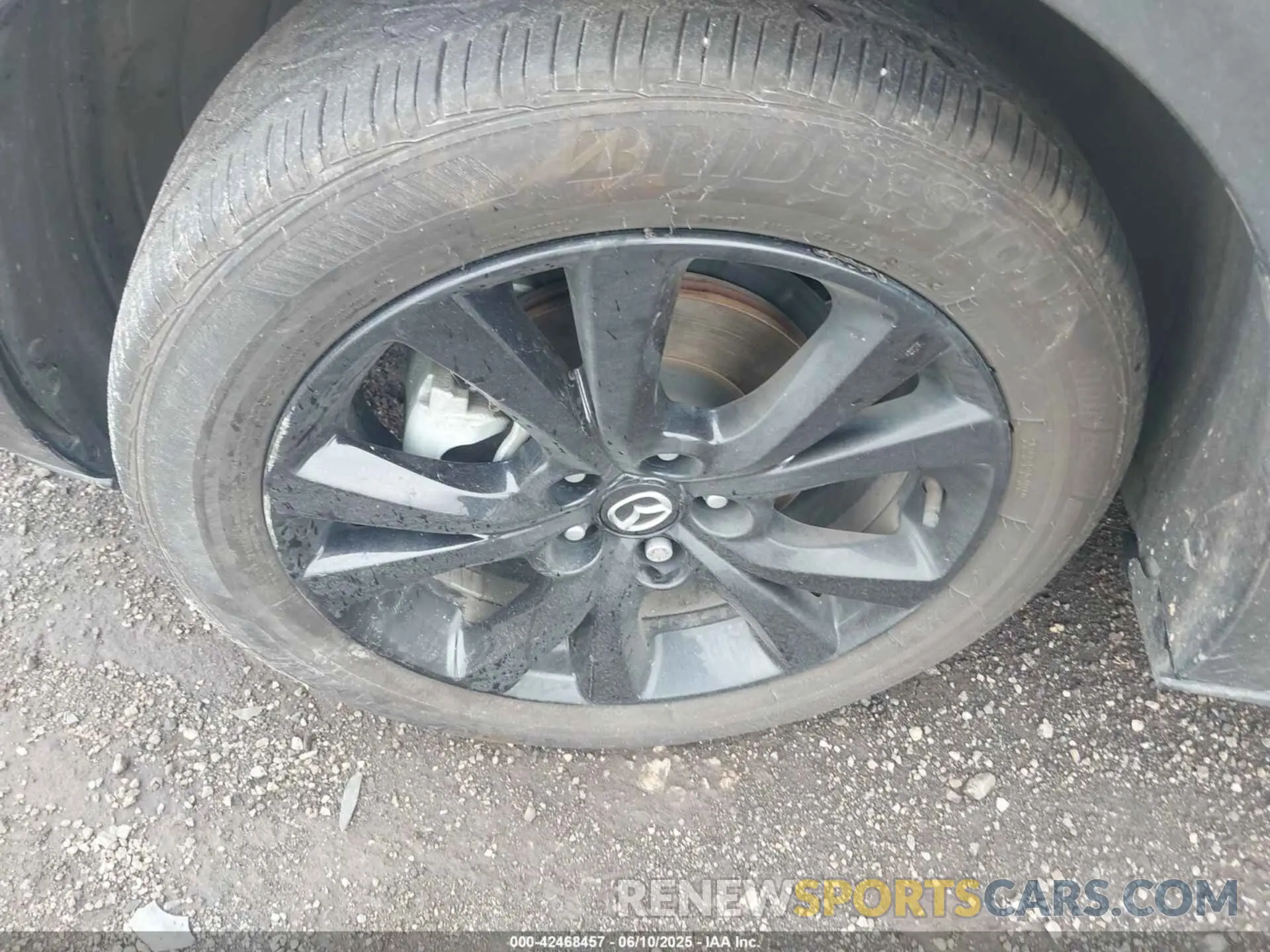 11 Фотография поврежденного автомобиля 3MVDMBBM9RM602244 MAZDA CX-30 2024