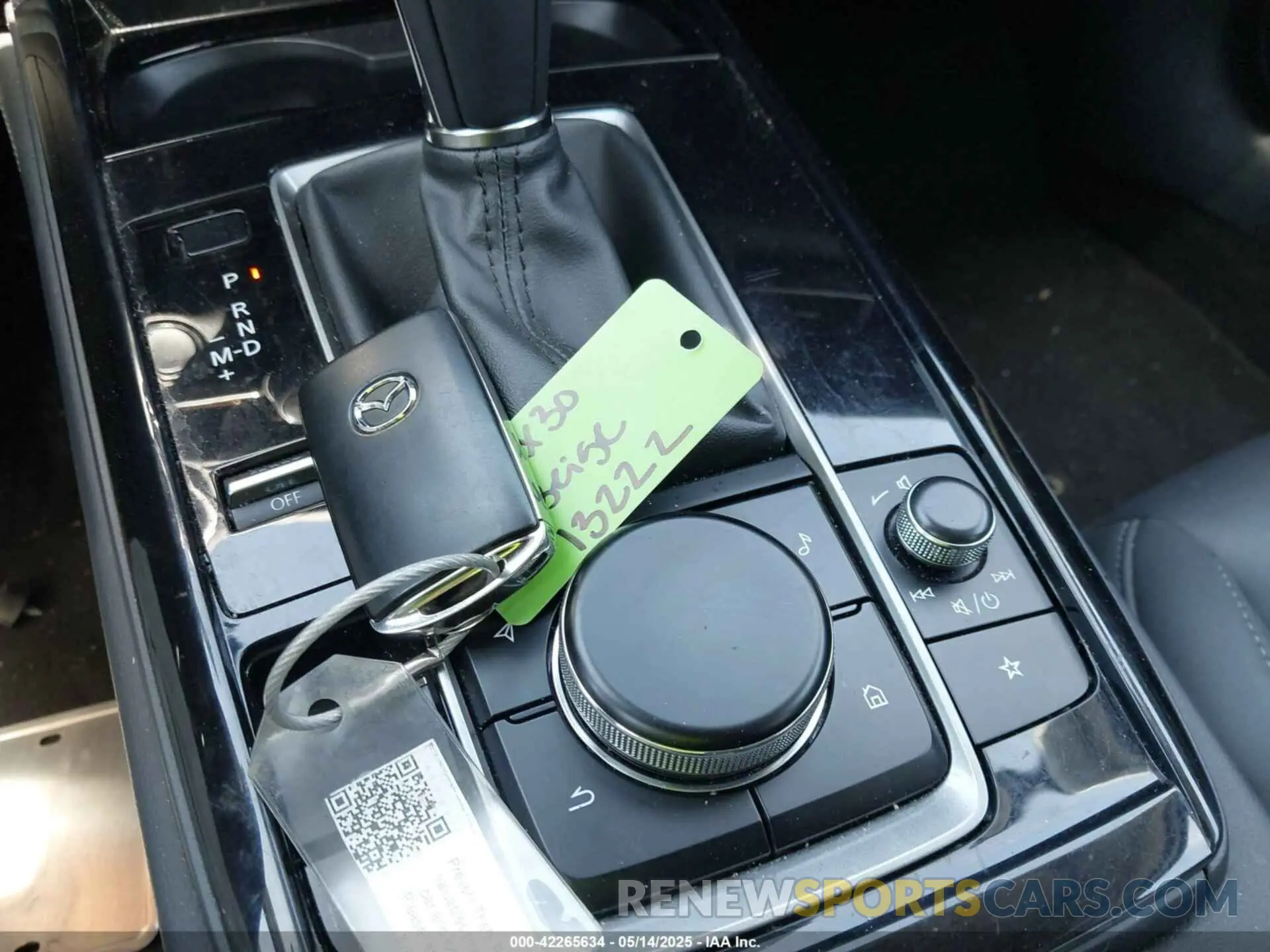11 Photograph of a damaged car 3MVDMBBM9RM664436 MAZDA CX-30 2024