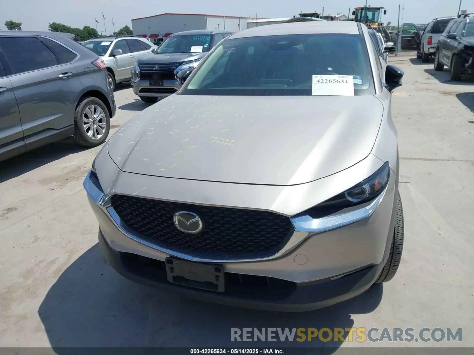 12 Photograph of a damaged car 3MVDMBBM9RM664436 MAZDA CX-30 2024