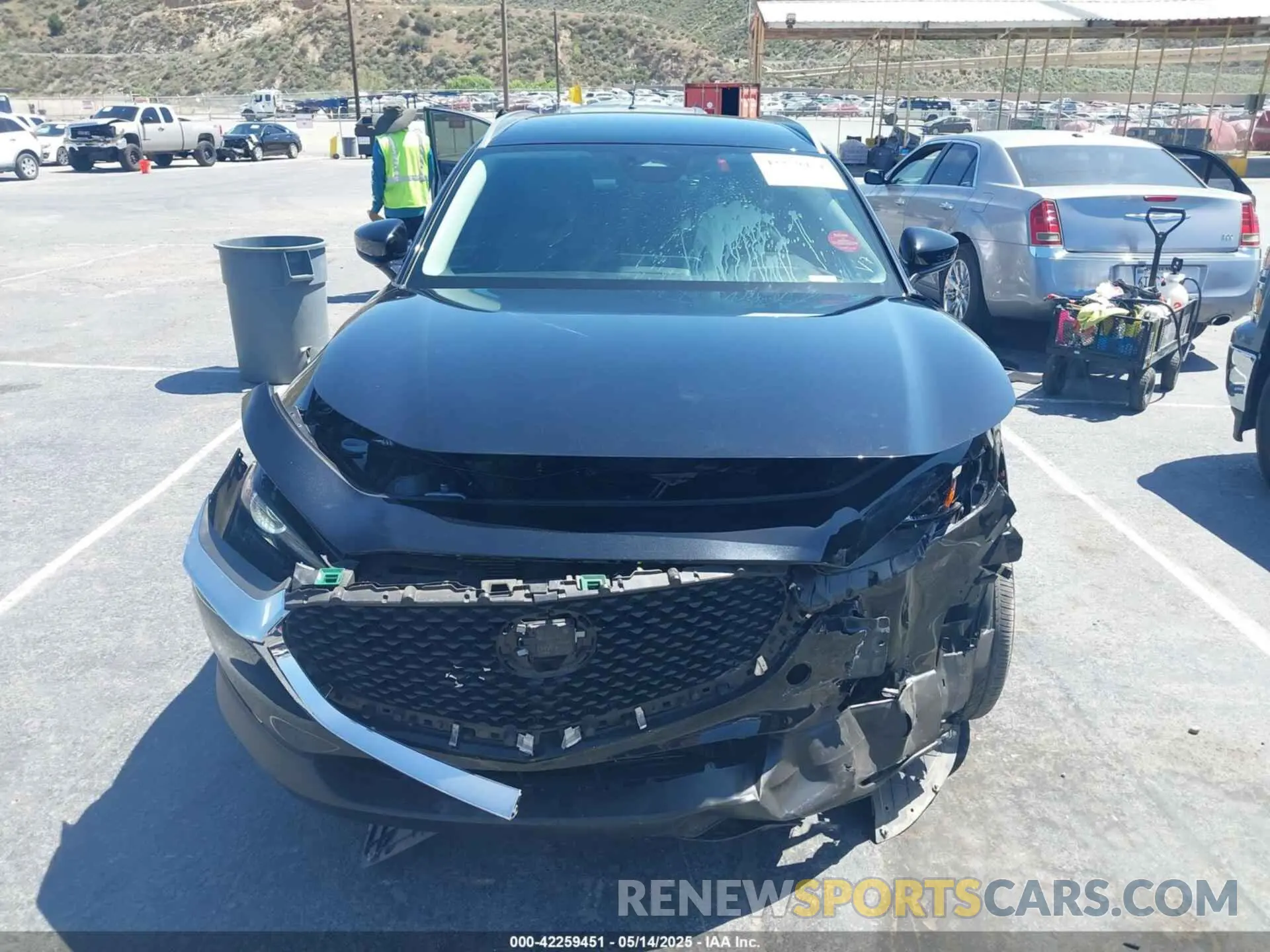 12 Фотография поврежденного автомобиля 3MVDMBBM9RM706894 MAZDA CX-30 2024