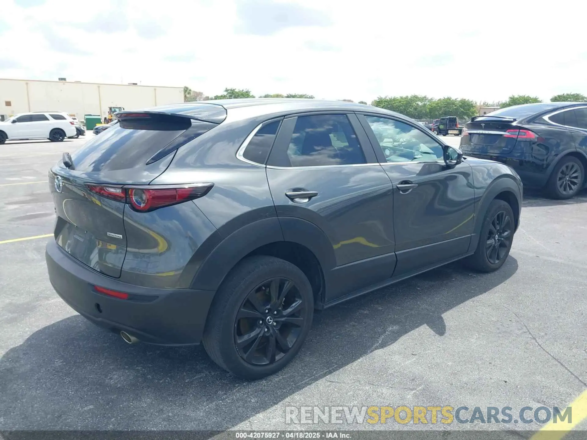 4 Photograph of a damaged car 3MVDMBBMXRM628979 MAZDA CX-30 2024