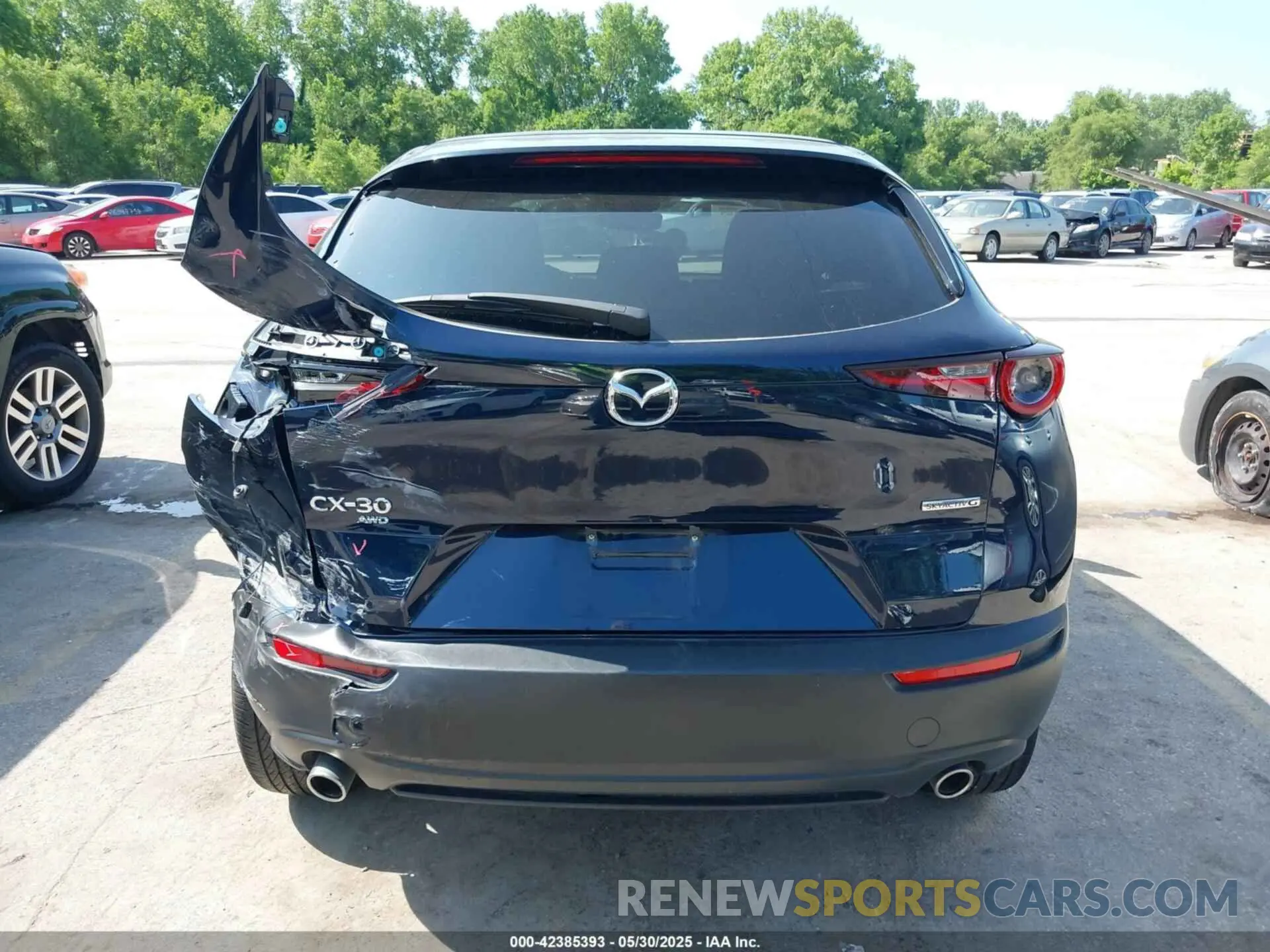 16 Photograph of a damaged car 3MVDMBBMXRM637259 MAZDA CX-30 2024
